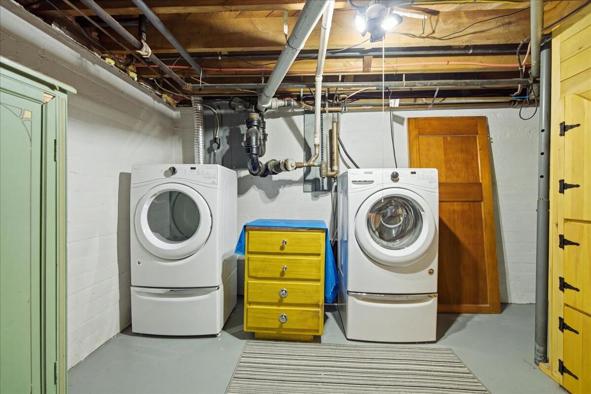 80 Grove Street Property Photo 45
