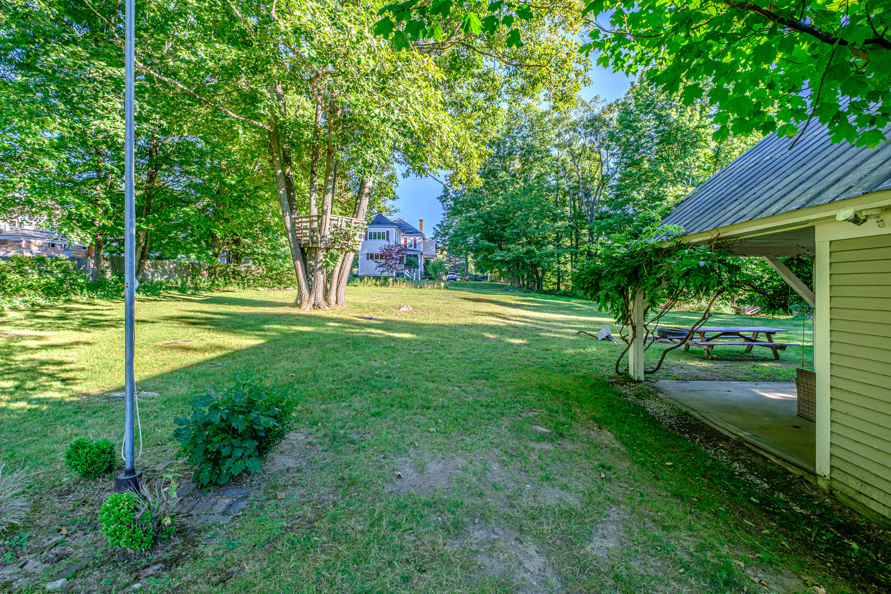 12 Park Street Property Photo 46