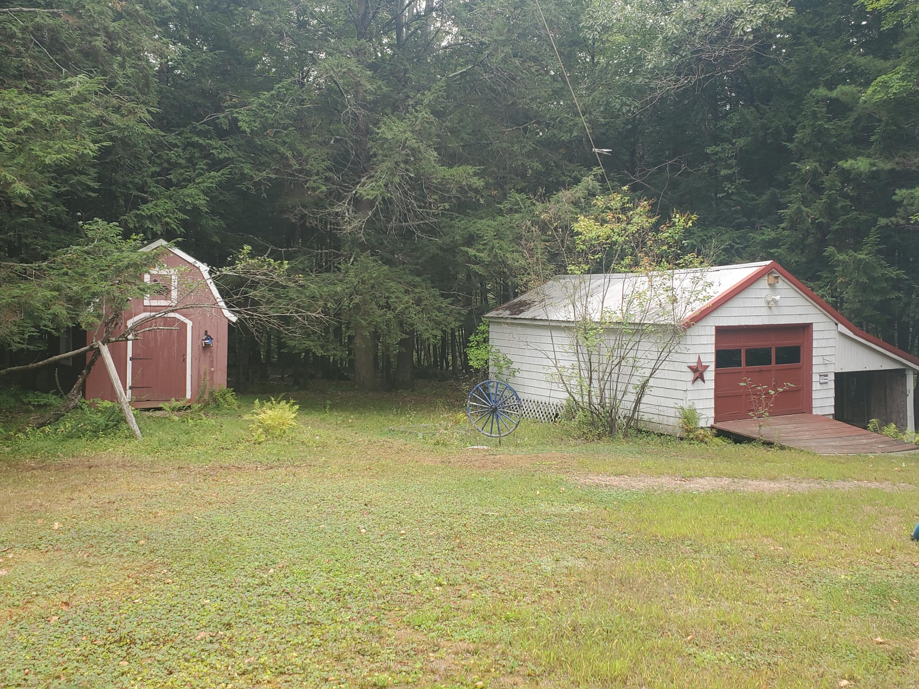 332 Gray Road Property Photo 8