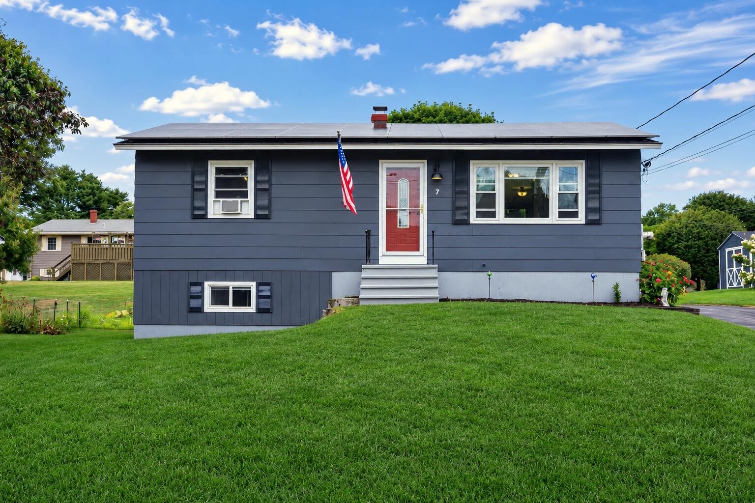 7 Swale Lane Property Photo 1