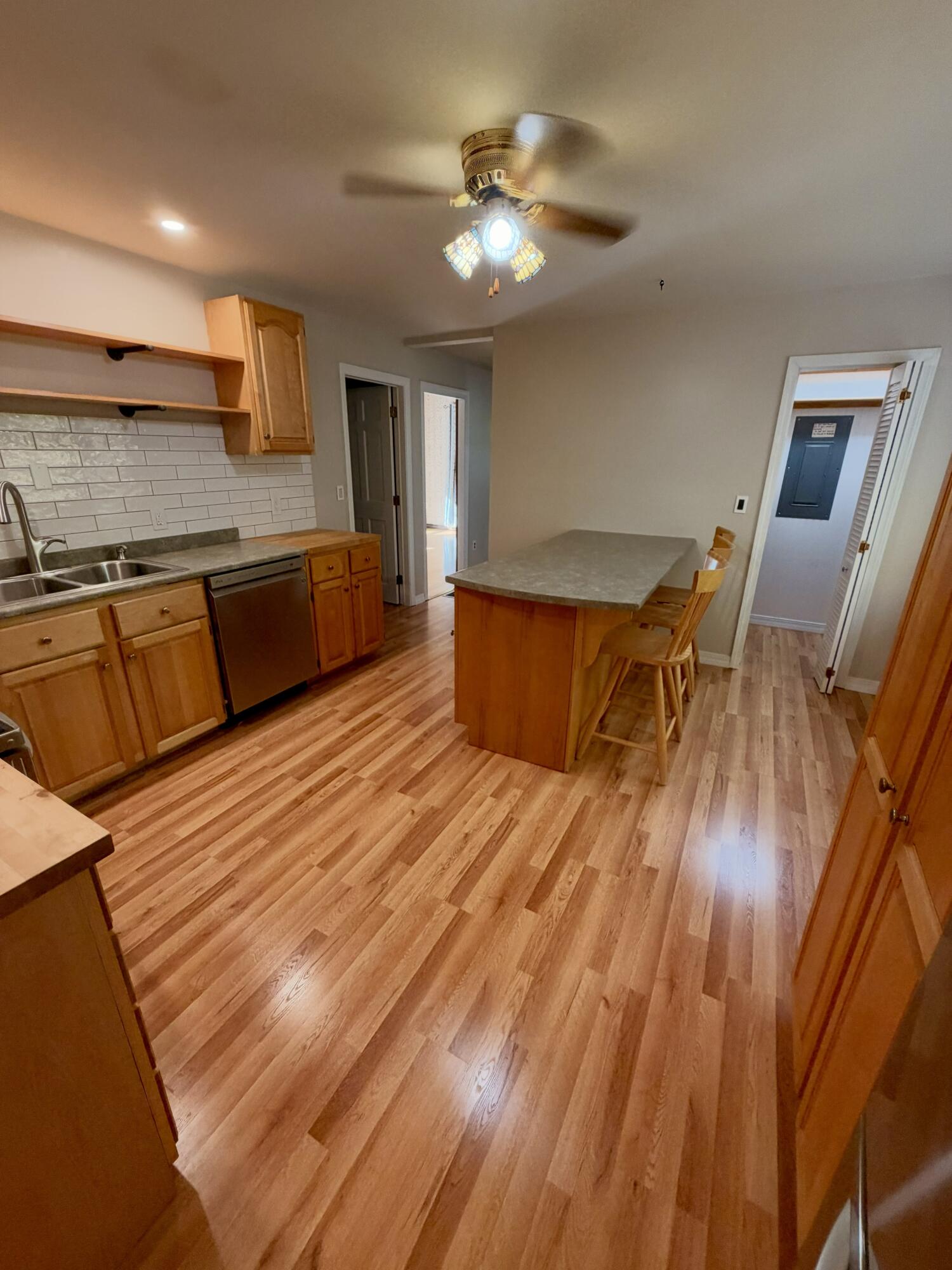 2116 Carmel Road N Property Photo 14