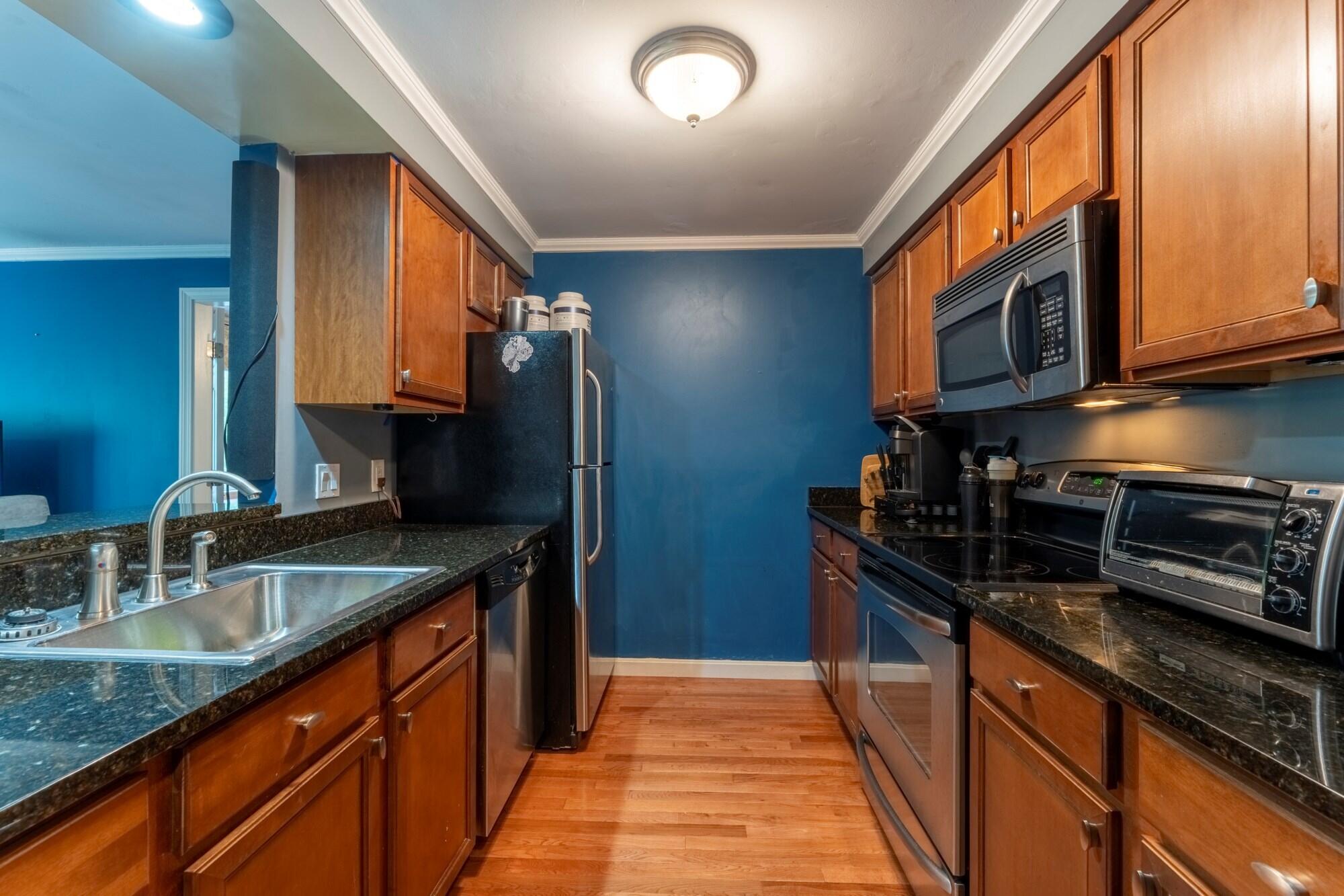 79 E Ridge Road 208 Property Photo 5