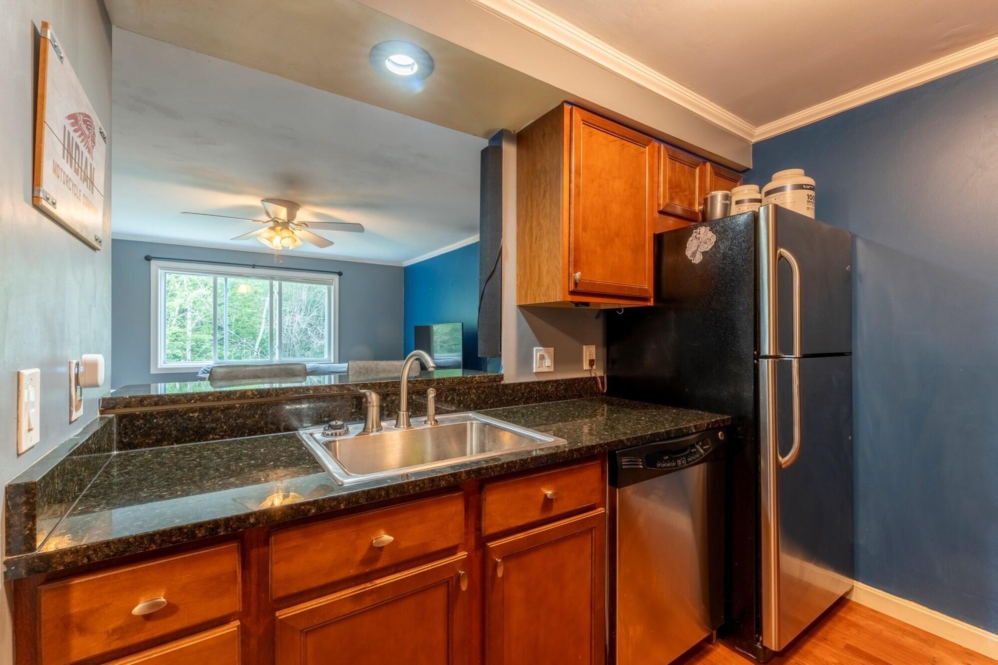 79 E Ridge Road 208 Property Photo 6