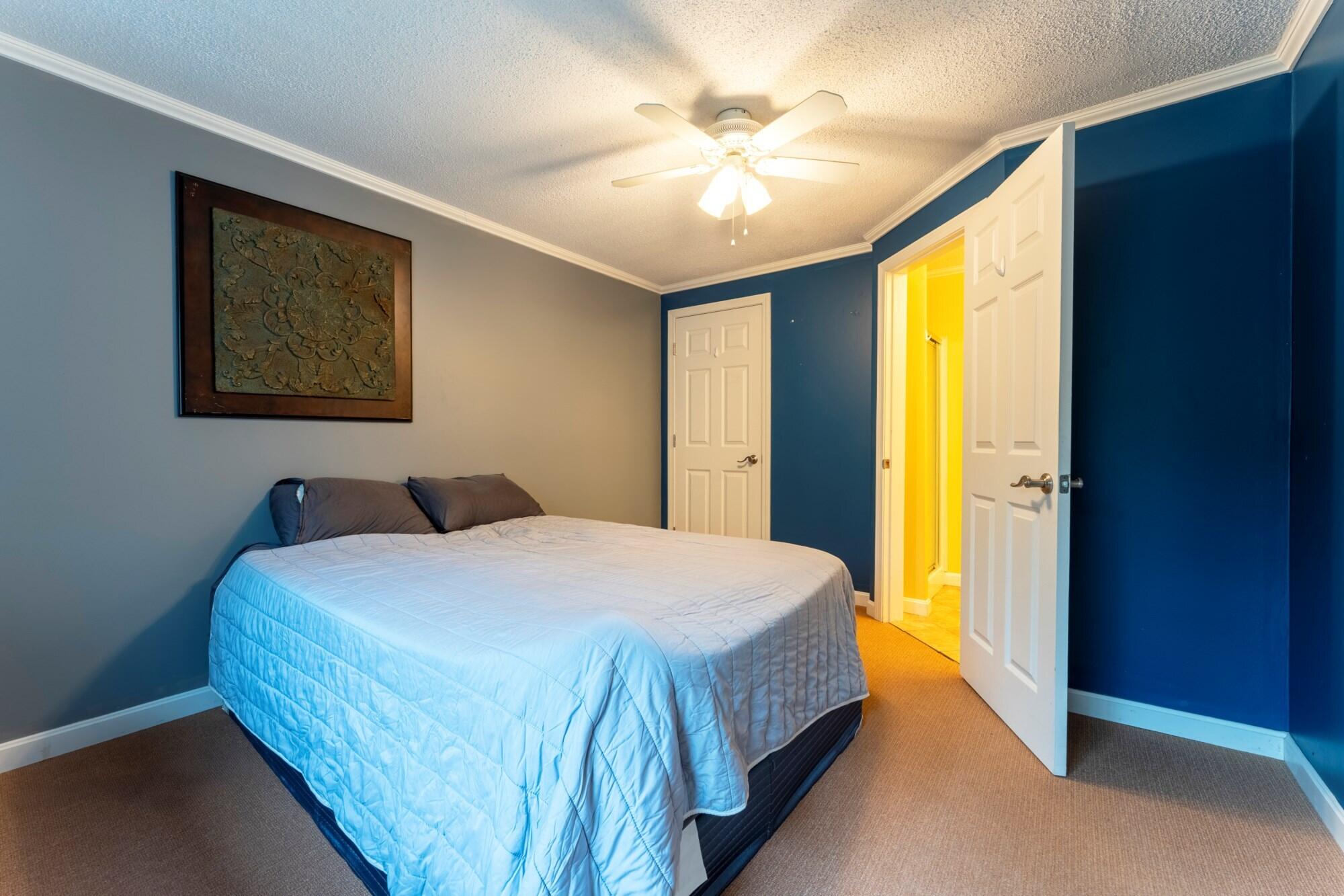 79 E Ridge Road 208 Property Photo 10