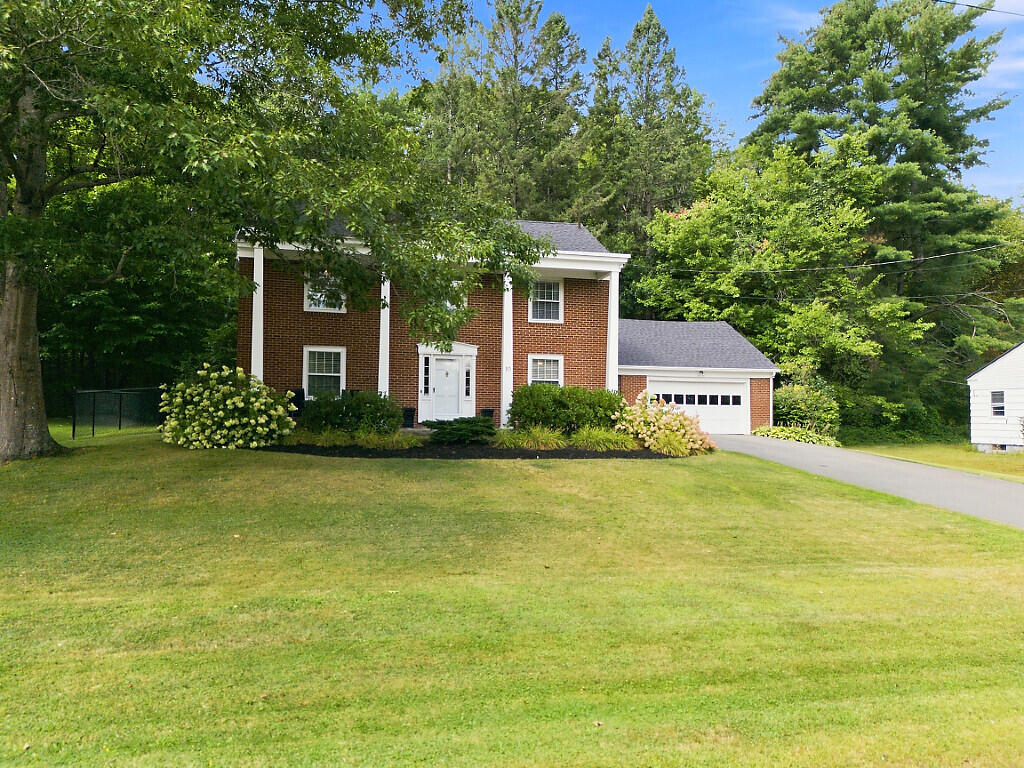 10 Lloyd Road Property Photo 2