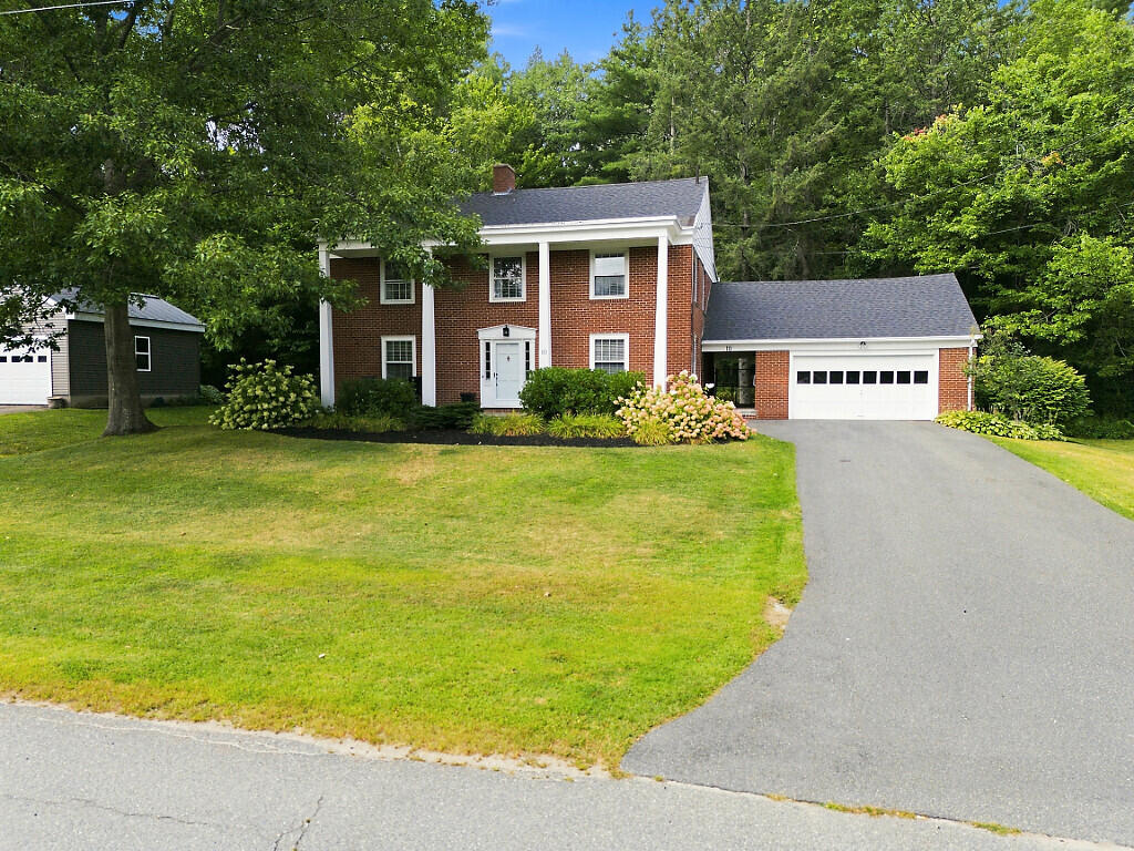 10 Lloyd Road Property Photo 4