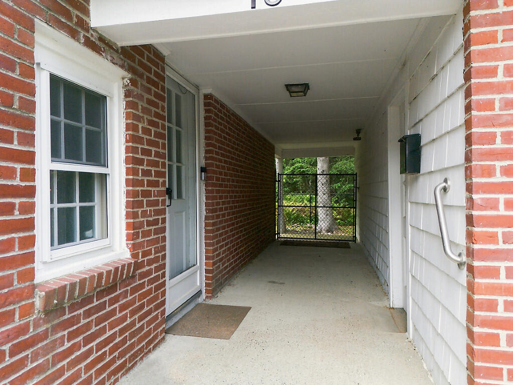10 Lloyd Road Property Photo 6