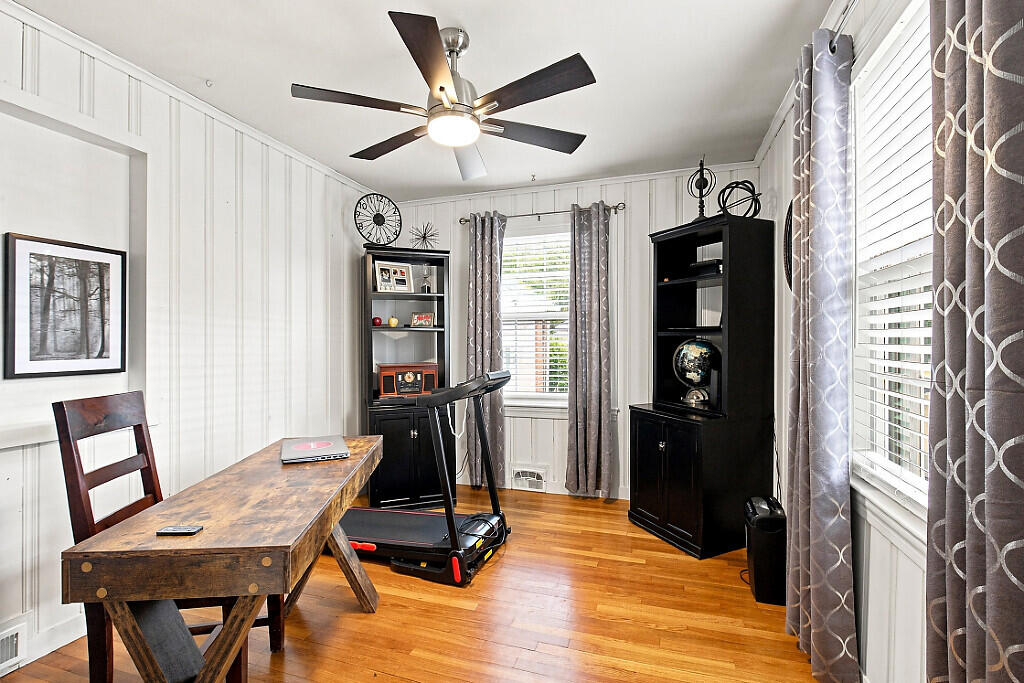 10 Lloyd Road Property Photo 23