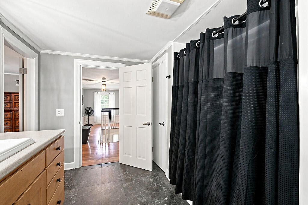 10 Lloyd Road Property Photo 33