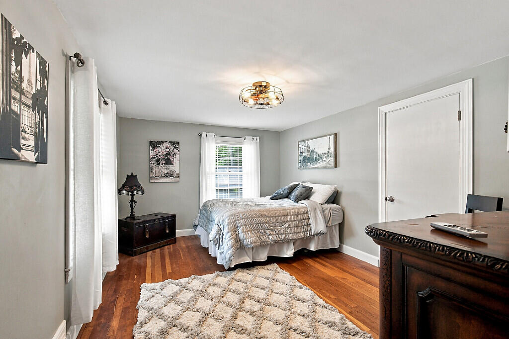 10 Lloyd Road Property Photo 39