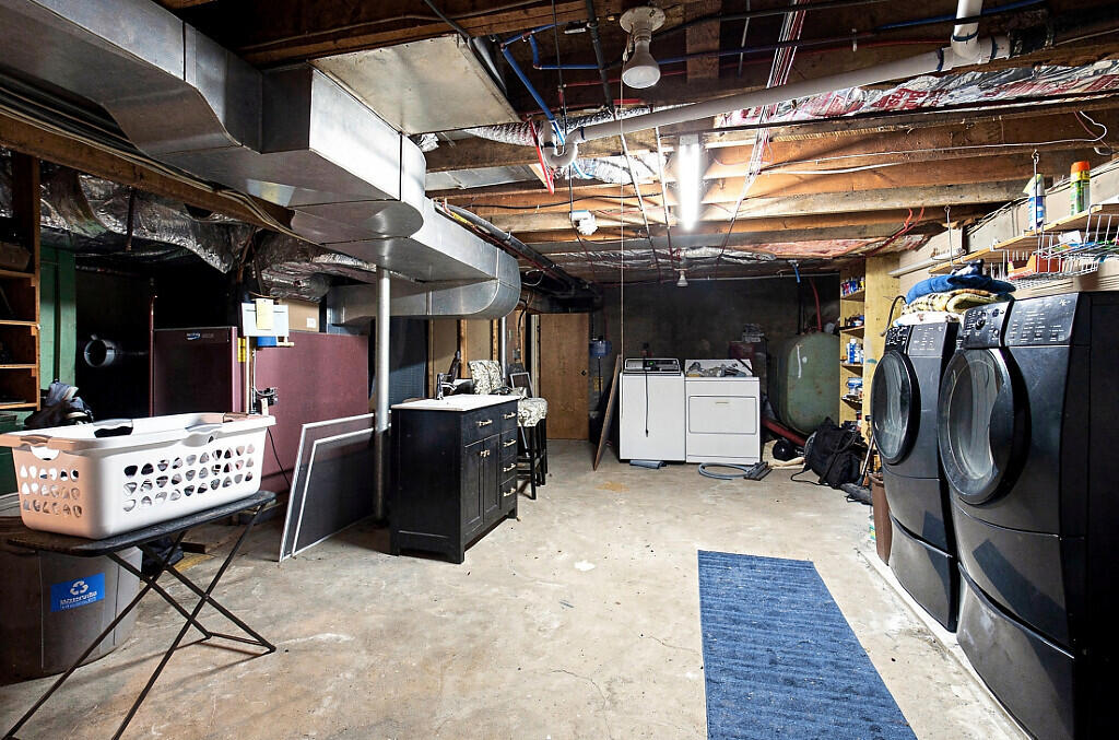 10 Lloyd Road Property Photo 46