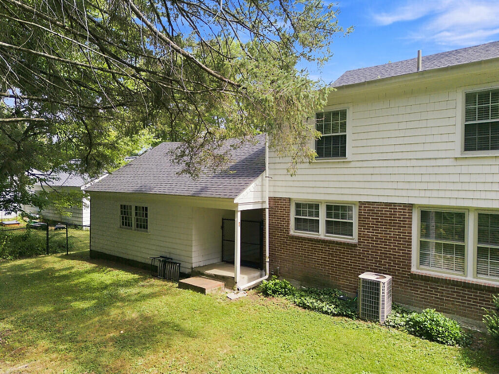 10 Lloyd Road Property Photo 52