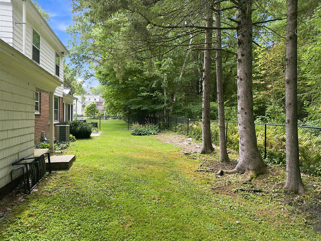 10 Lloyd Road Property Photo 55