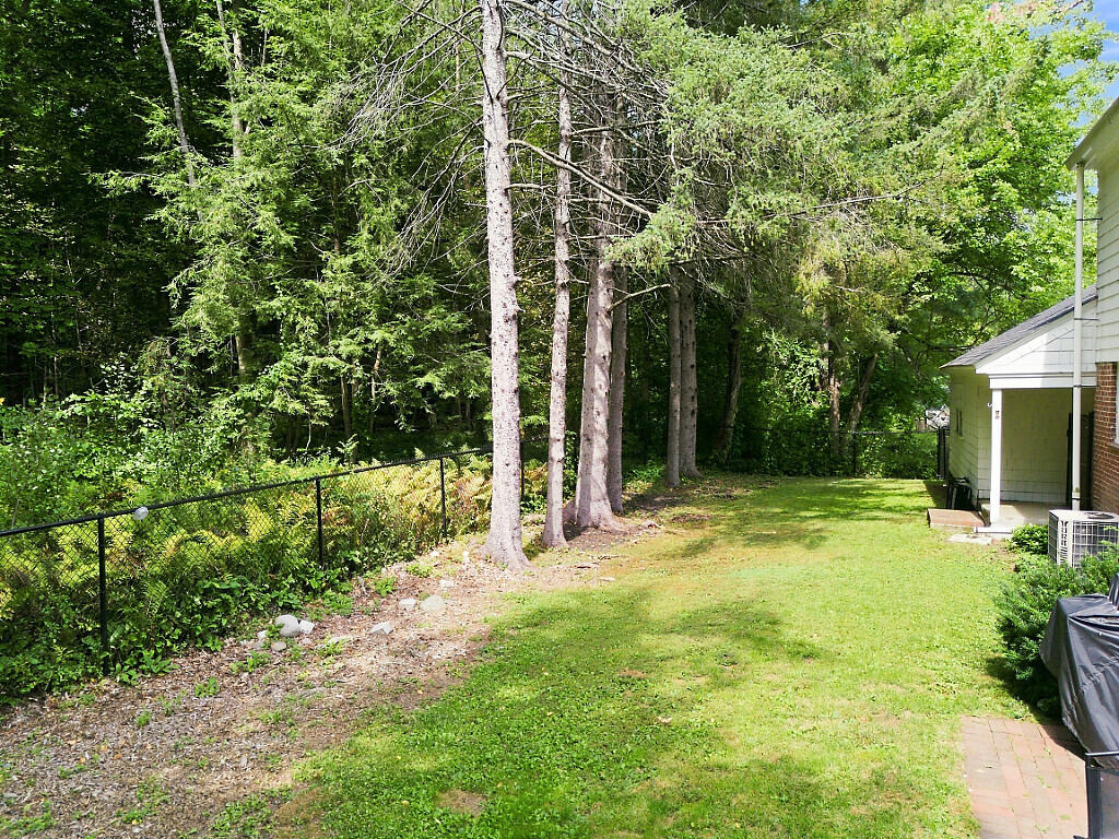 10 Lloyd Road Property Photo 56