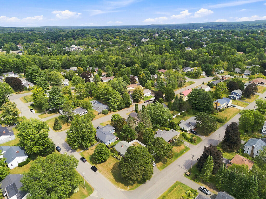 10 Lloyd Road Property Photo 65