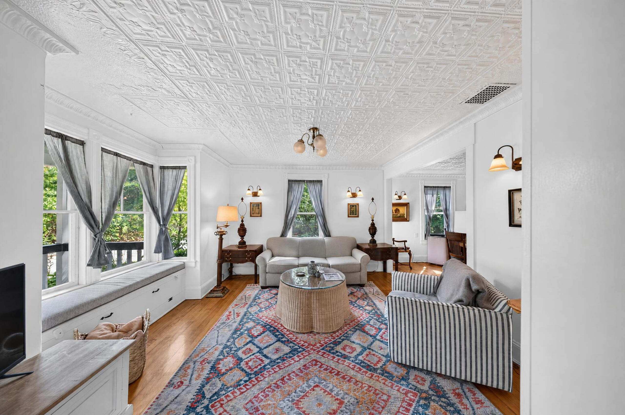 24 Glidden Street Property Photo 8