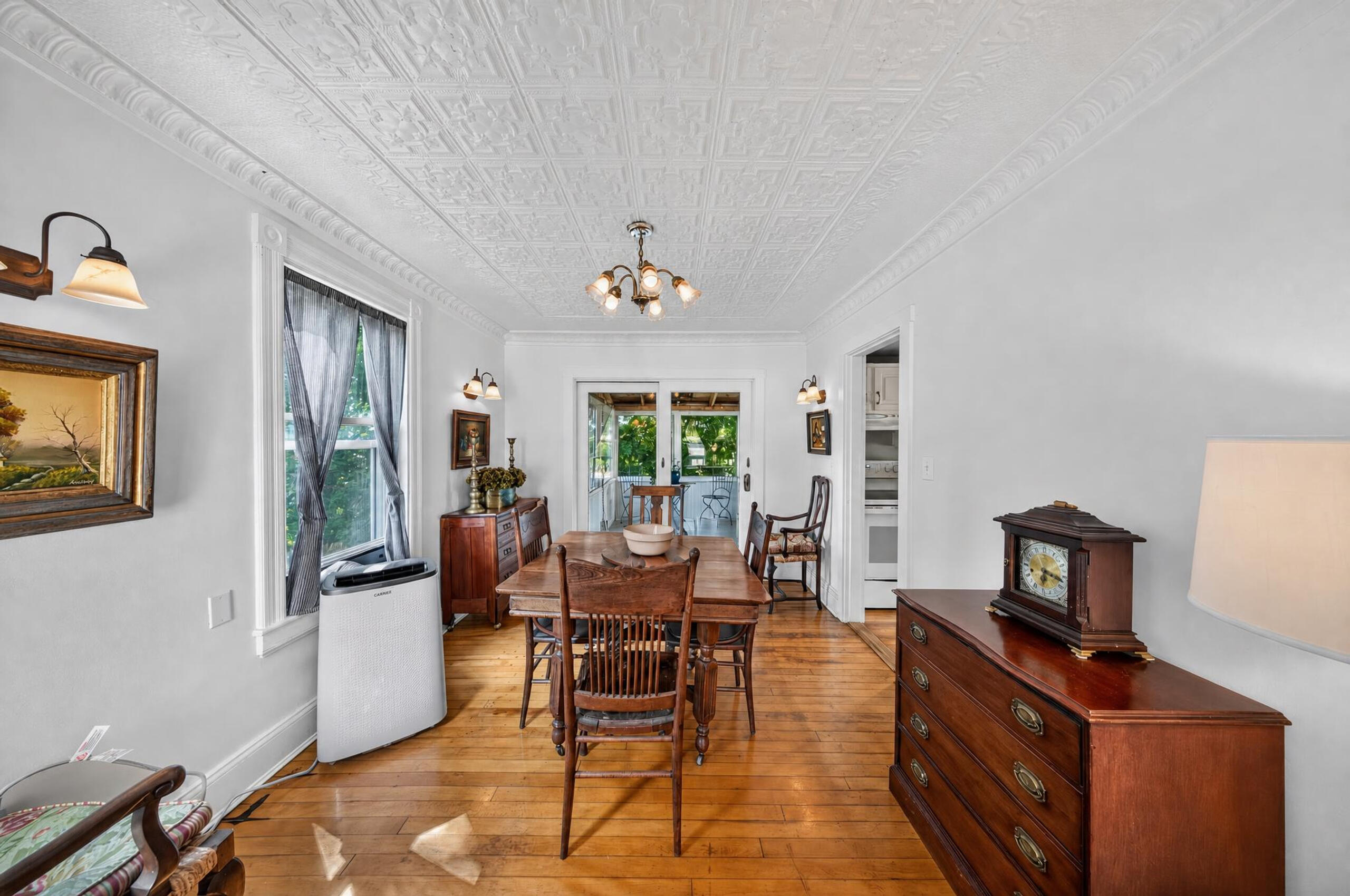 24 Glidden Street Property Photo 12