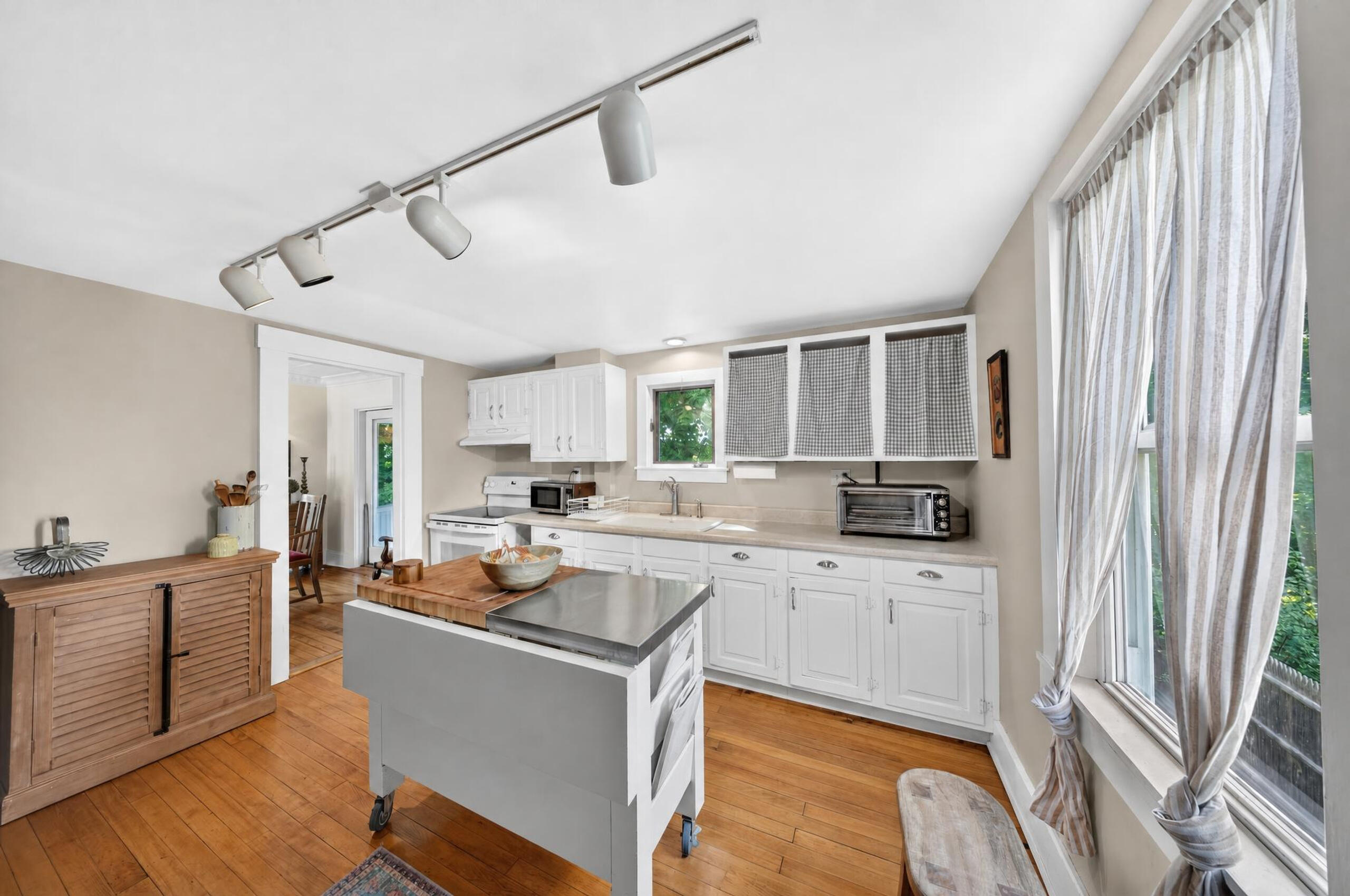 24 Glidden Street Property Photo 18