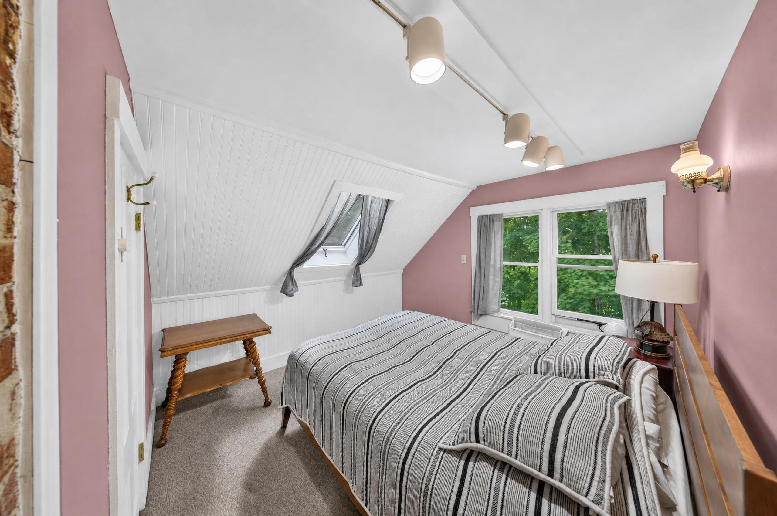 24 Glidden Street Property Photo 22