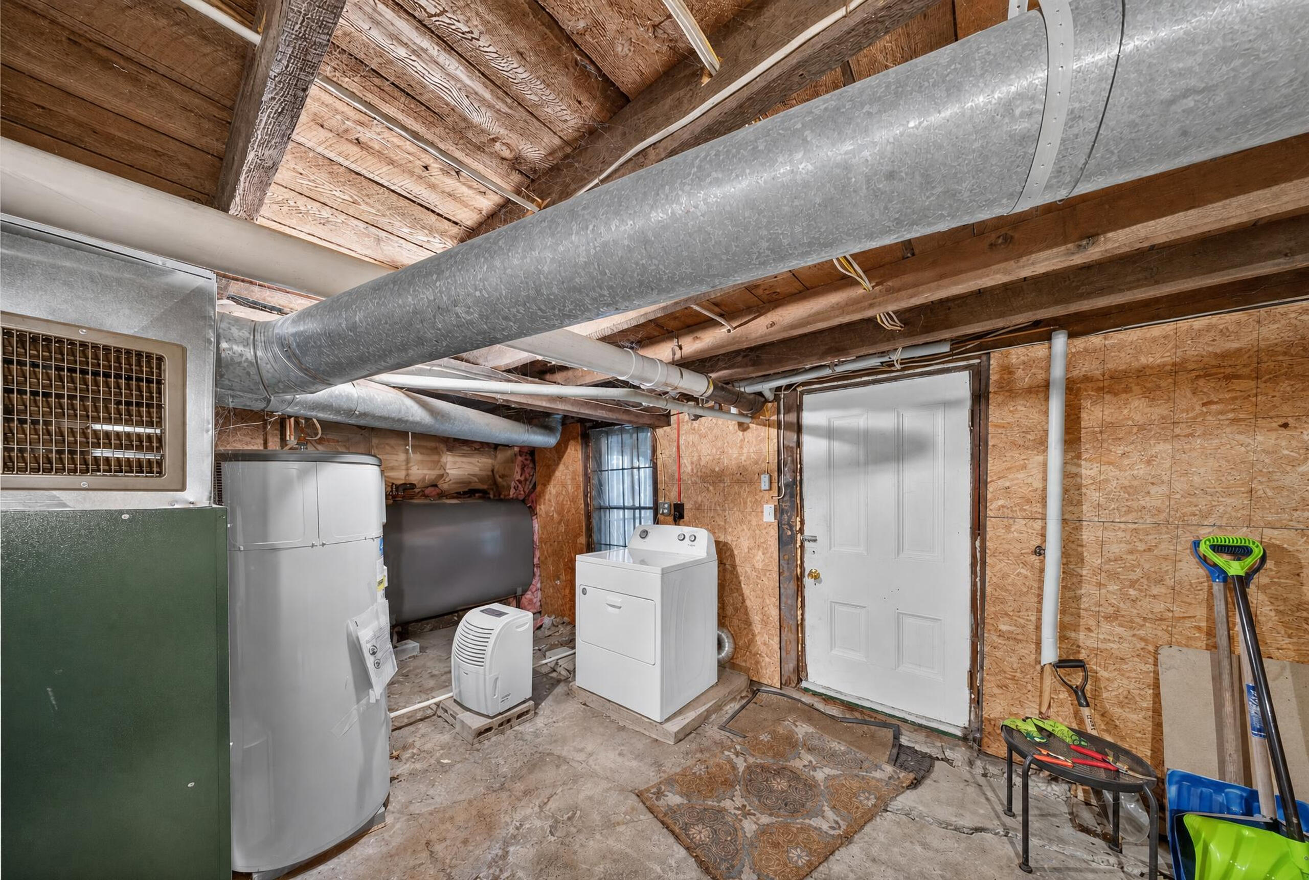 24 Glidden Street Property Photo 25