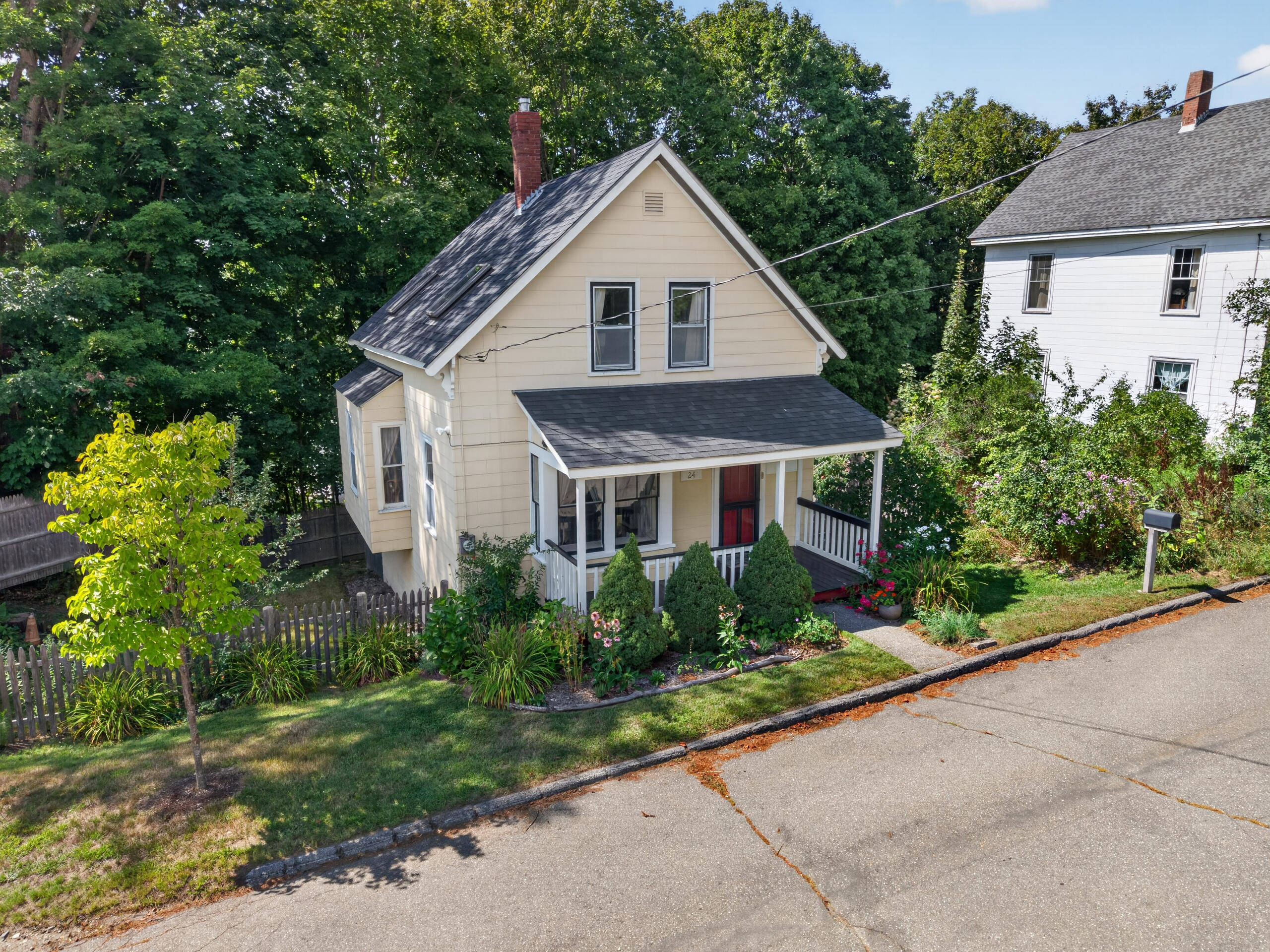 24 Glidden Street Property Photo 27