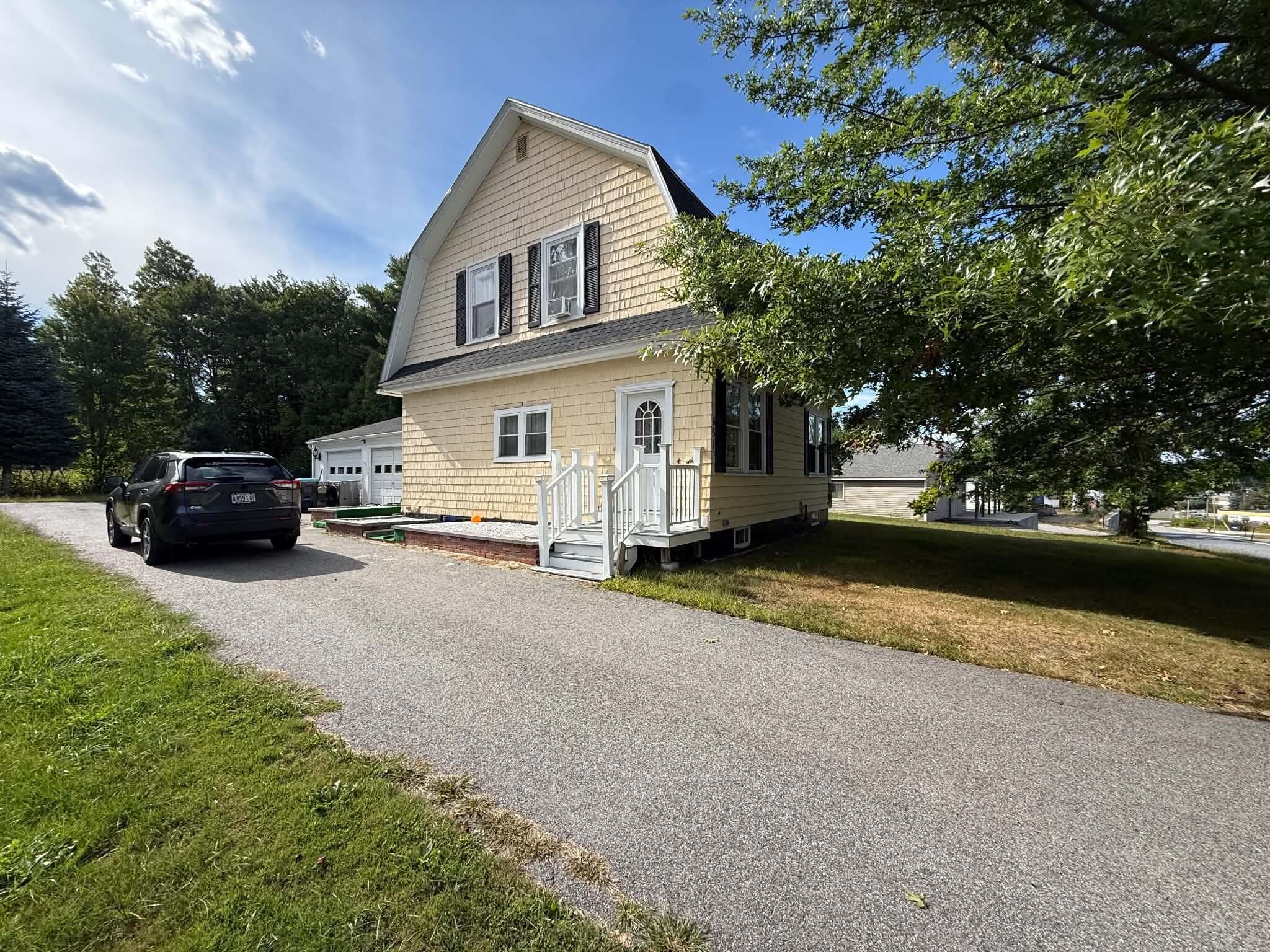 651 Pleasant Street Property Photo 1