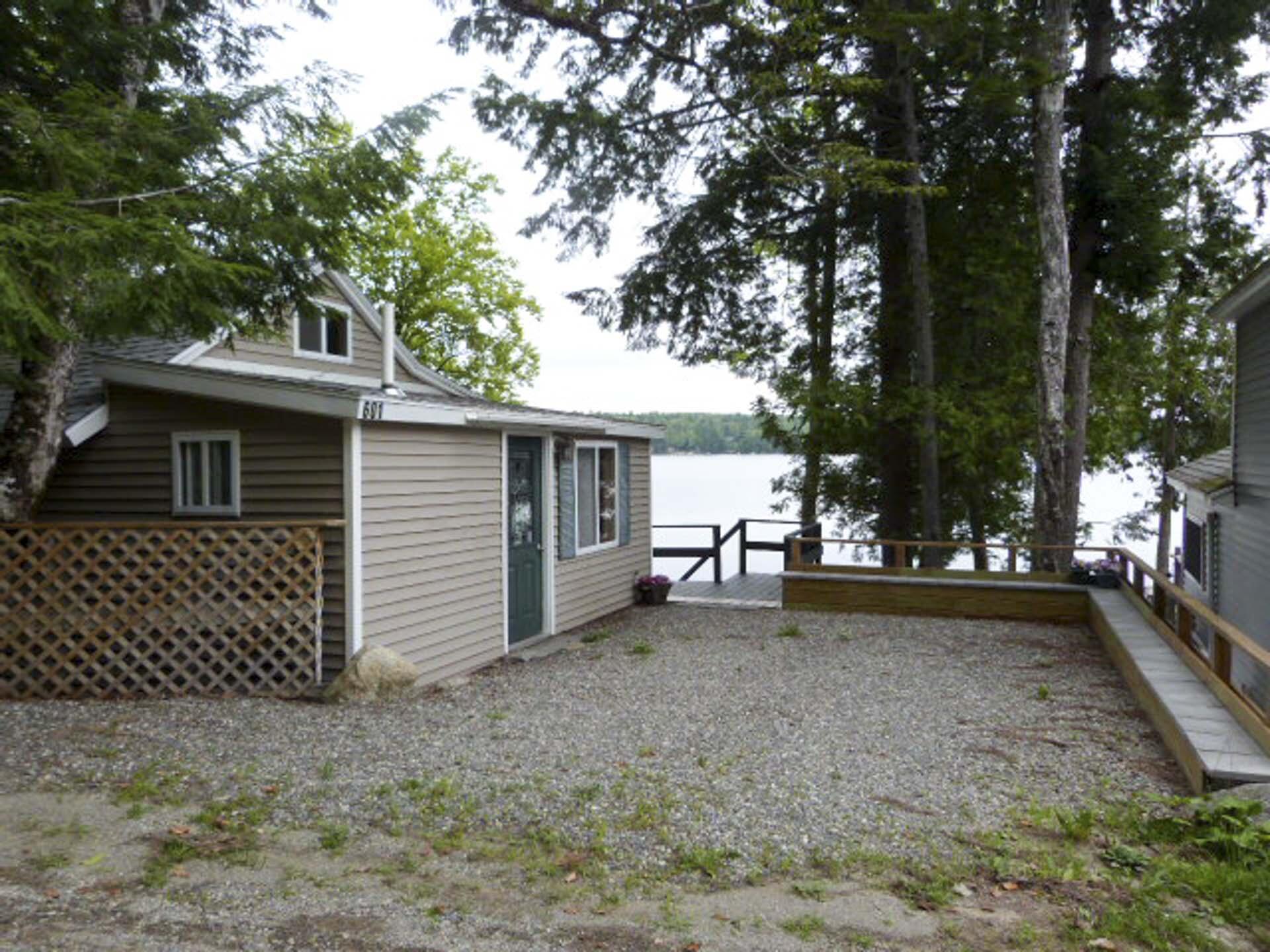 601 W Shore Road Property Photo 1
