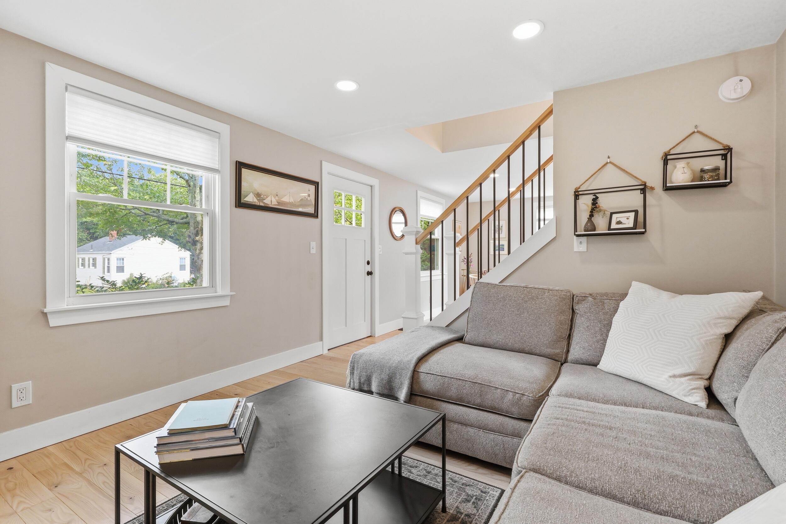 122 Boothby Avenue Property Photo 6