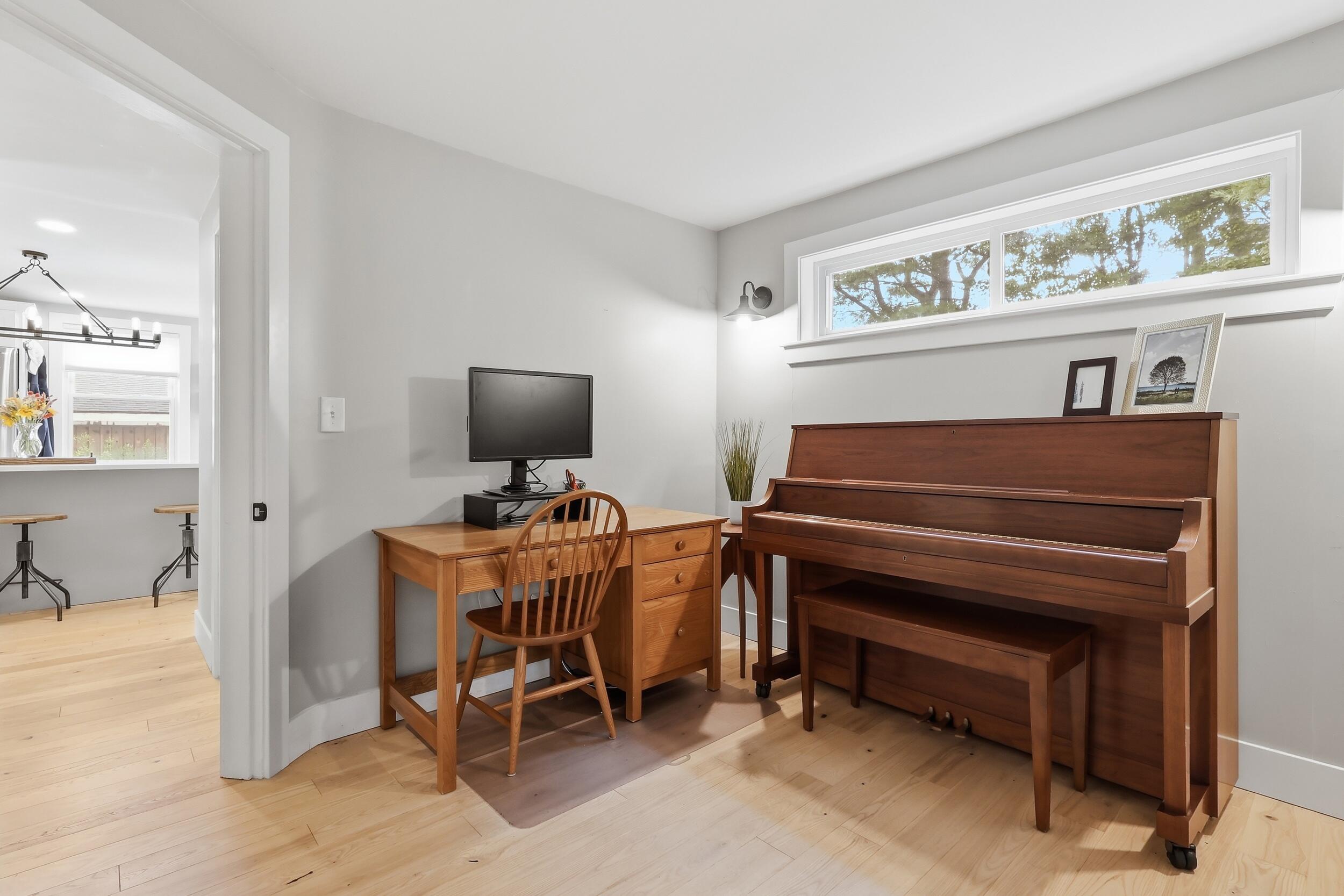 122 Boothby Avenue Property Photo 23