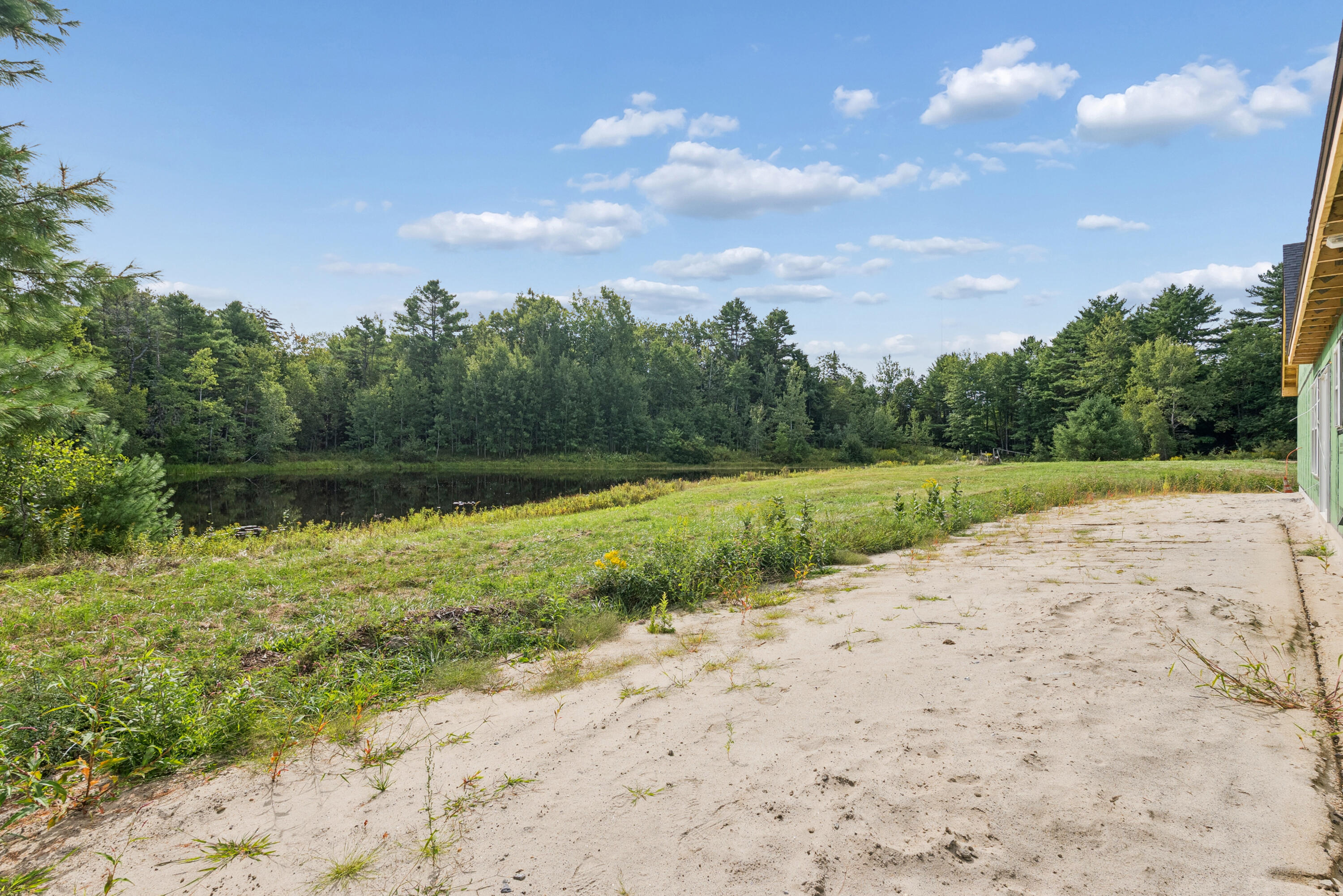 1 Sapphire Property Photo 17