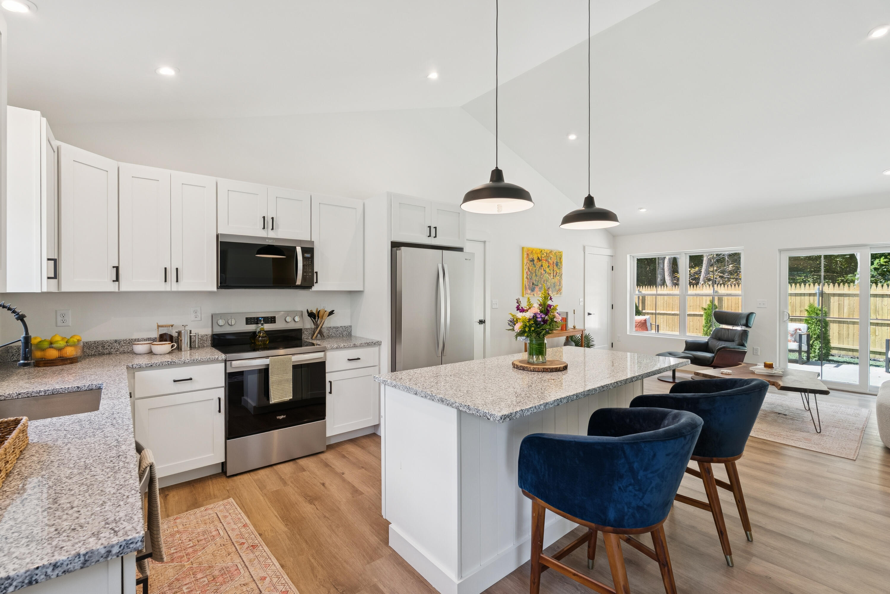 1 Sapphire Property Photo 30