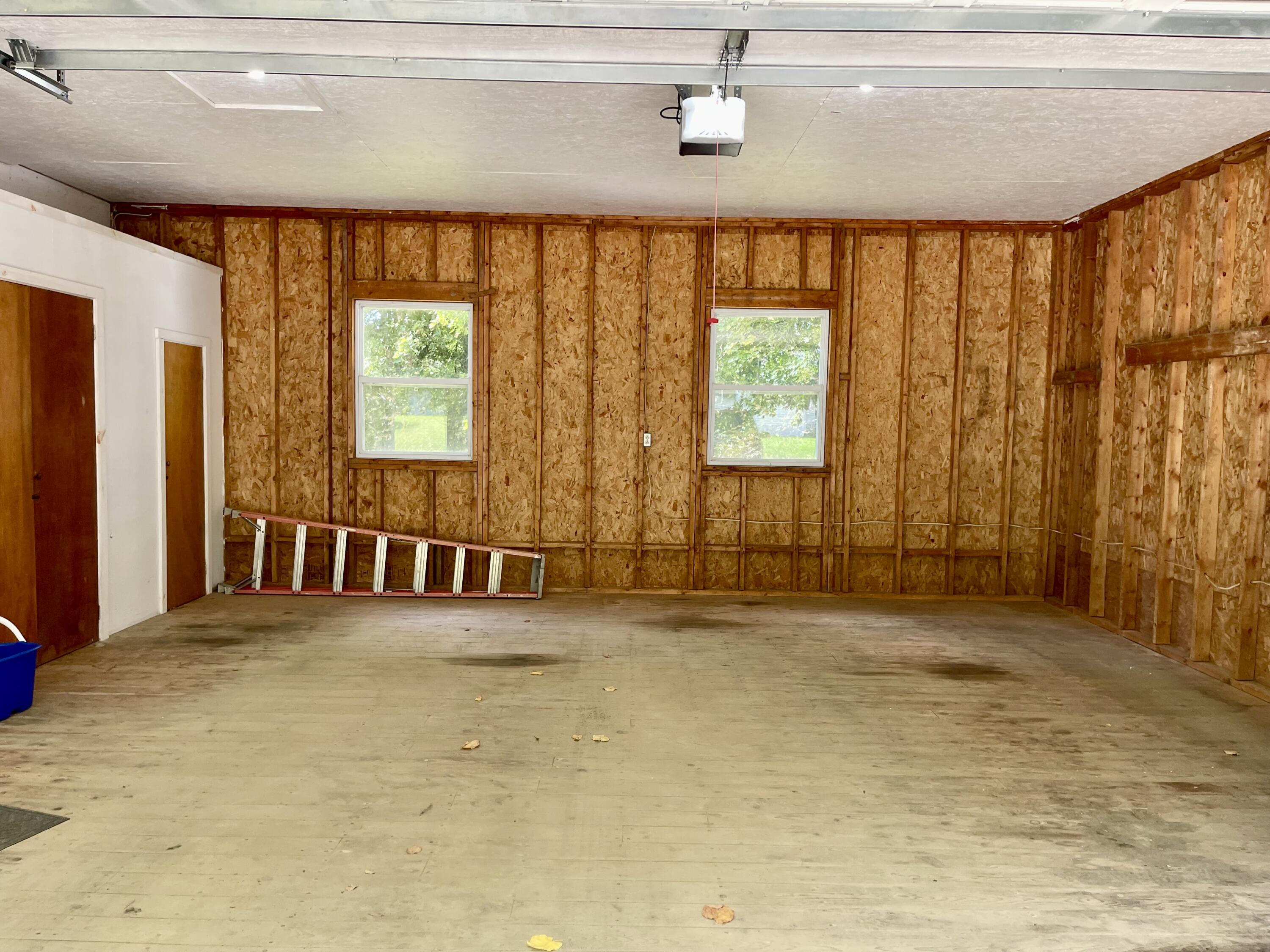 18 Elm Street Property Photo 4