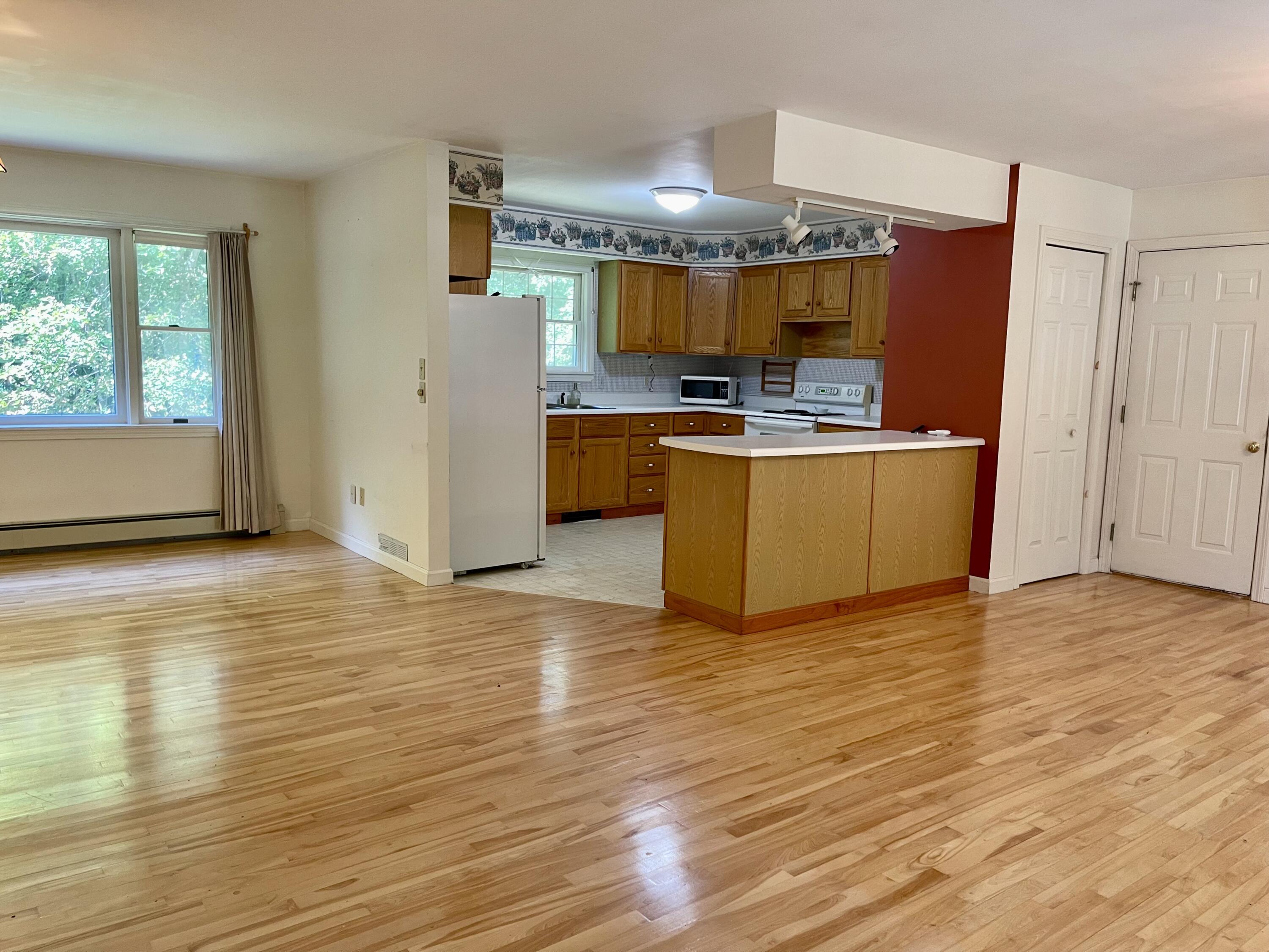 18 Elm Street Property Photo 14
