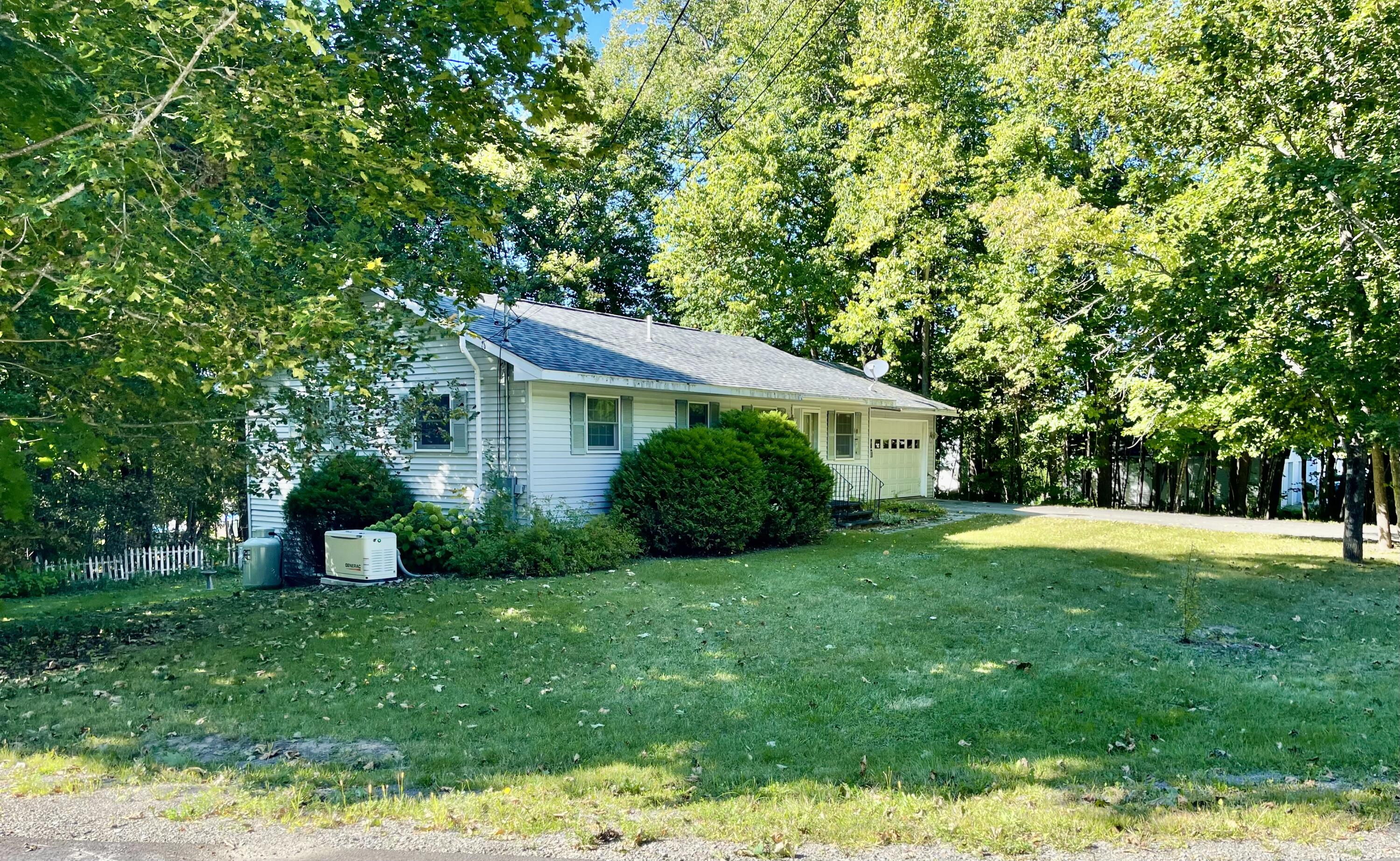 18 Elm Street Property Photo 73