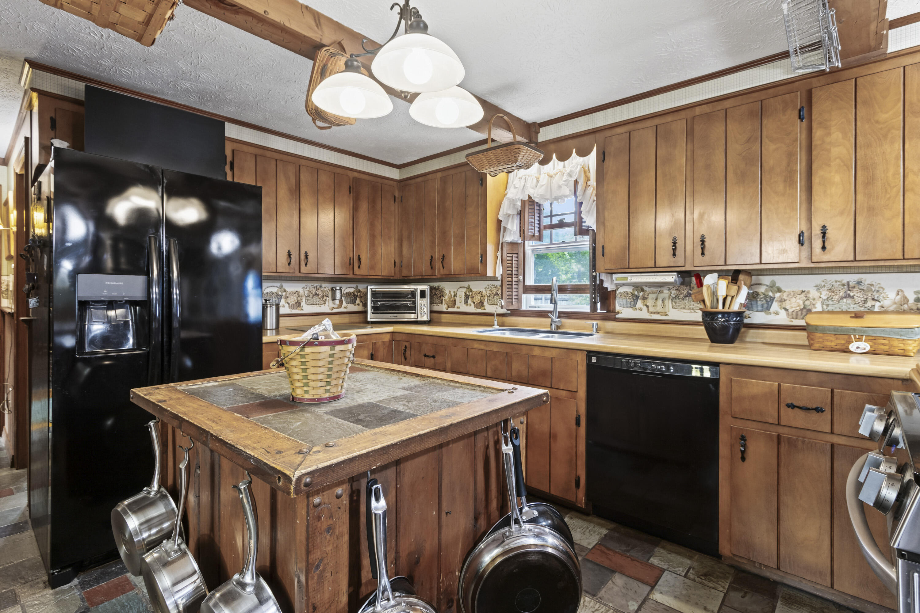 12 Waco Drive Property Photo 15