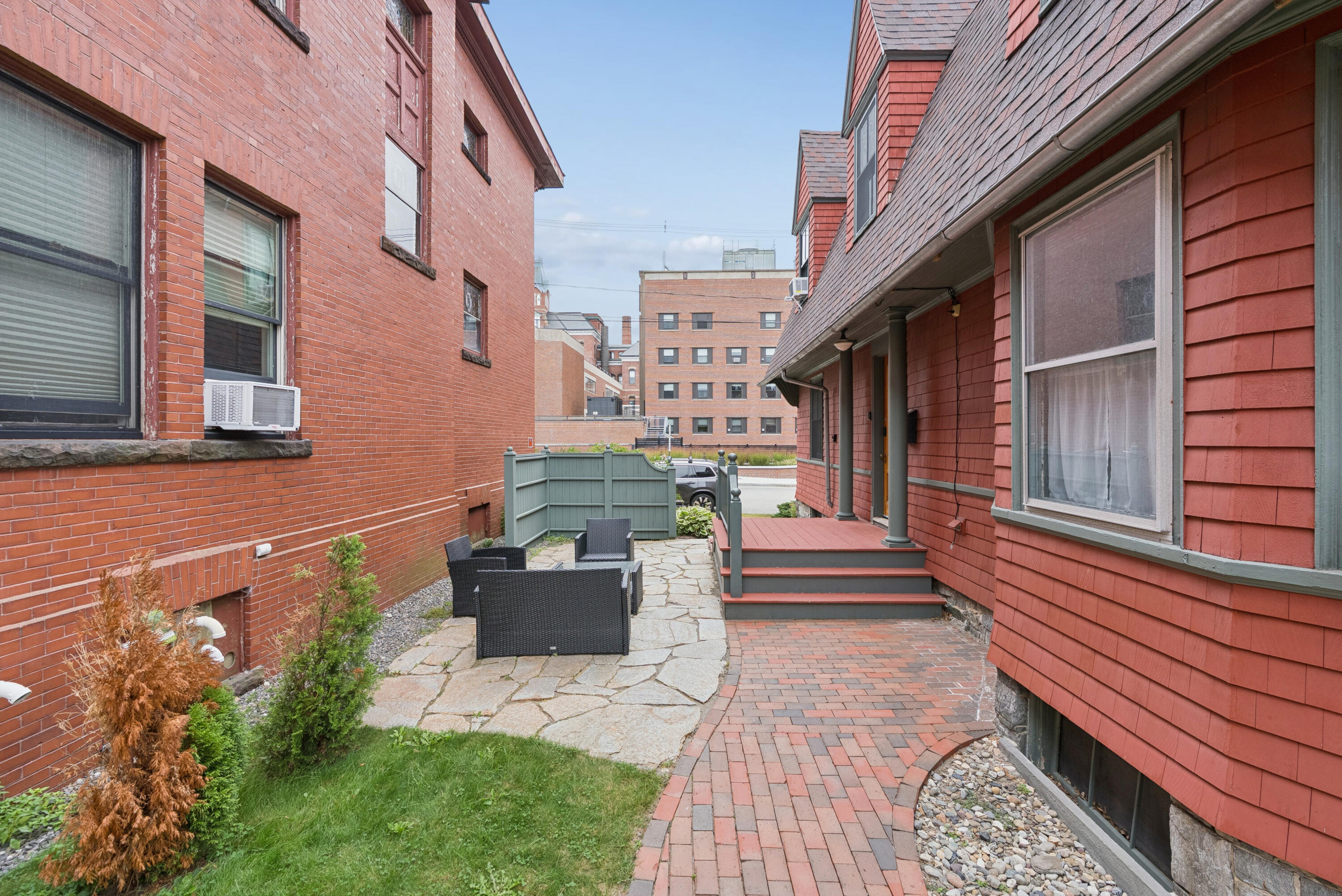 25 Bramhall Street Property Photo 2