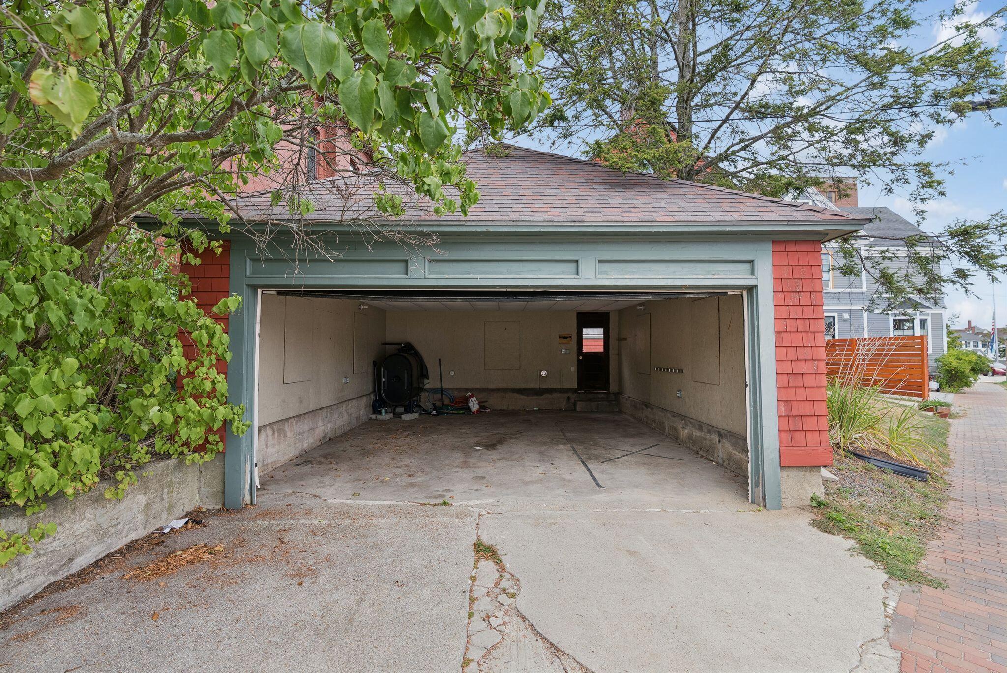 25 Bramhall Street Property Photo 6