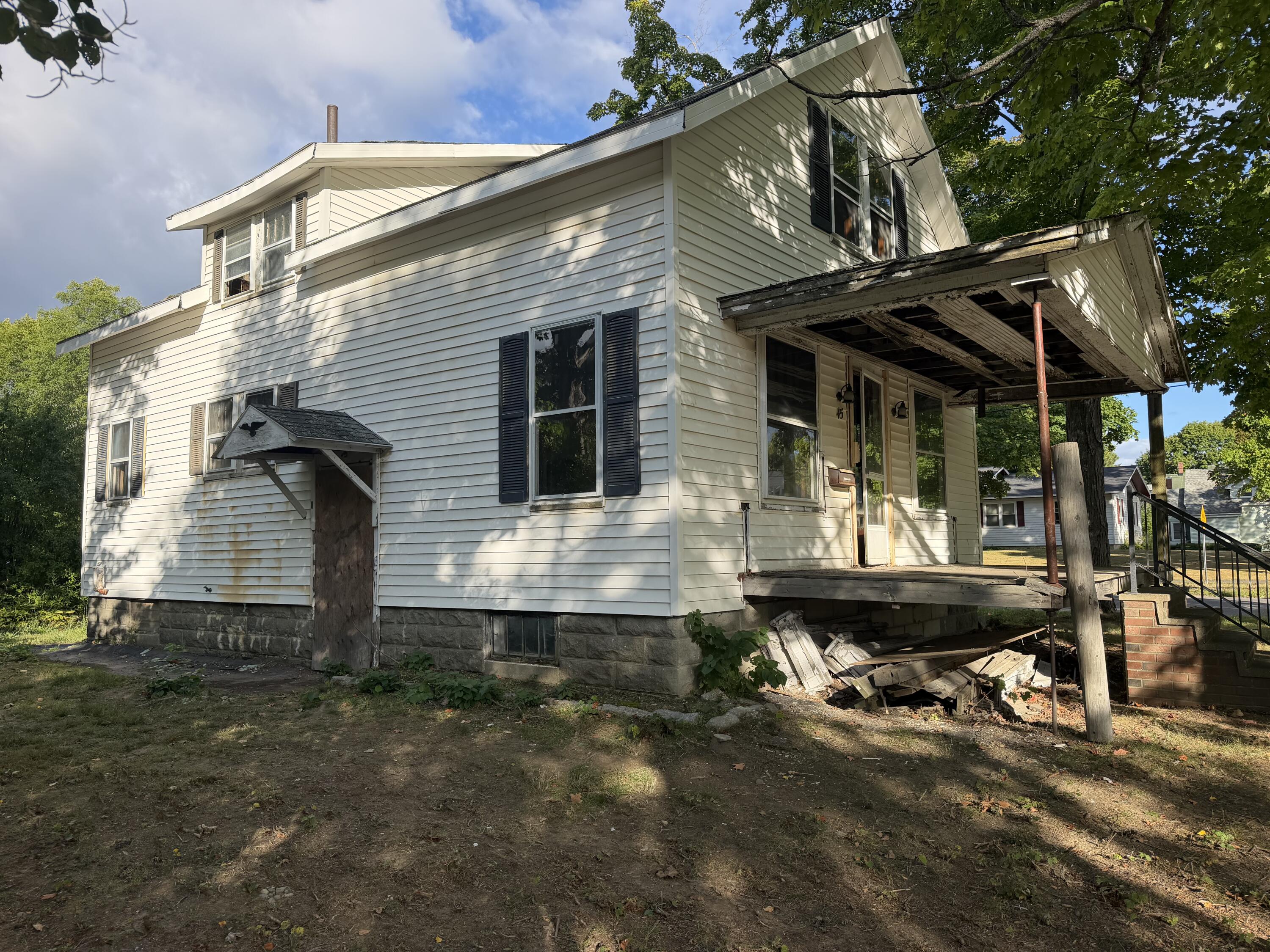 45 Allen Street Property Photo 3