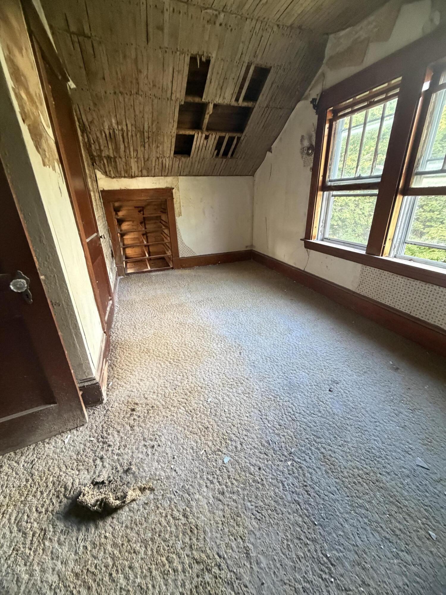 45 Allen Street Property Photo 8
