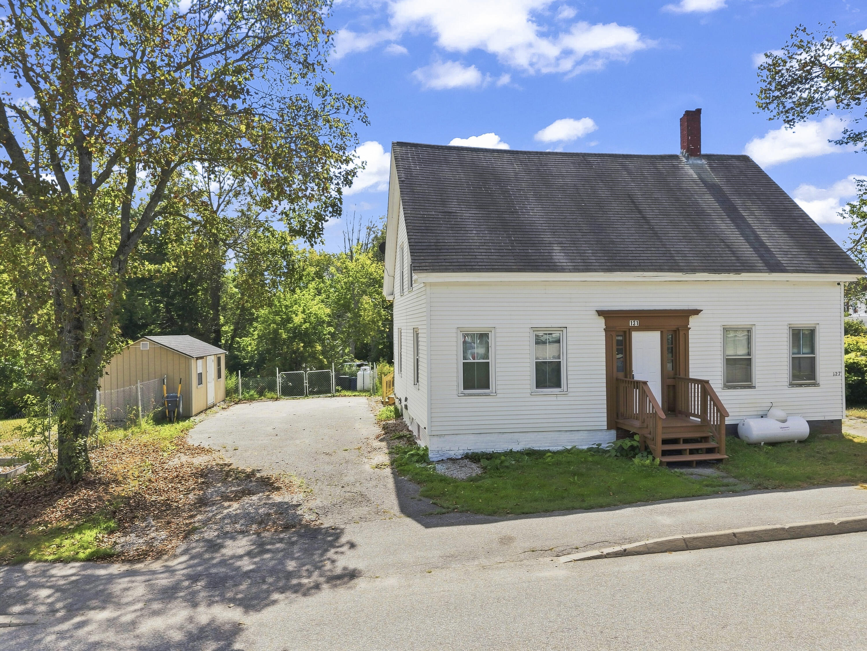131 Common Street Property Photo 2