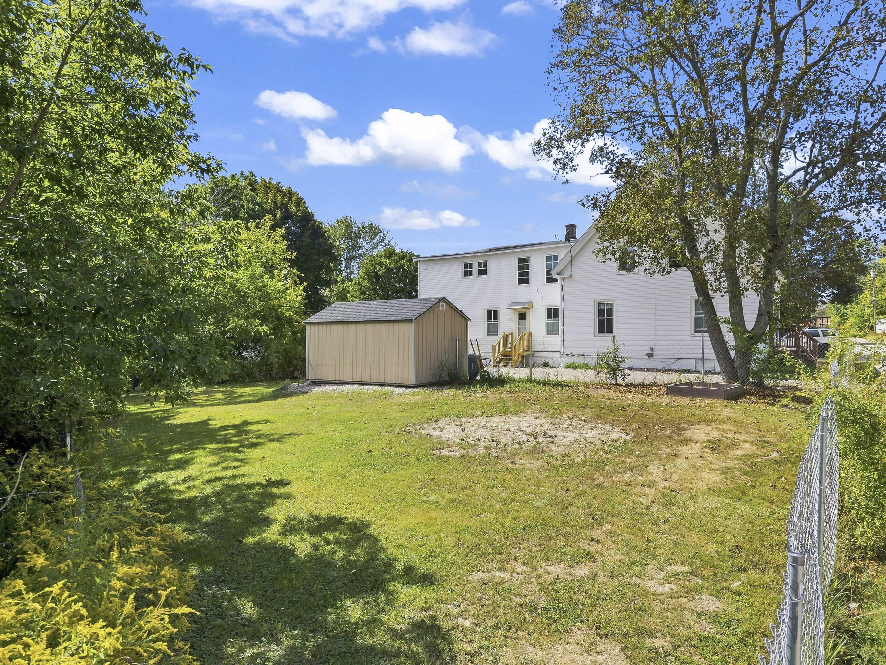 131 Common Street Property Photo 3