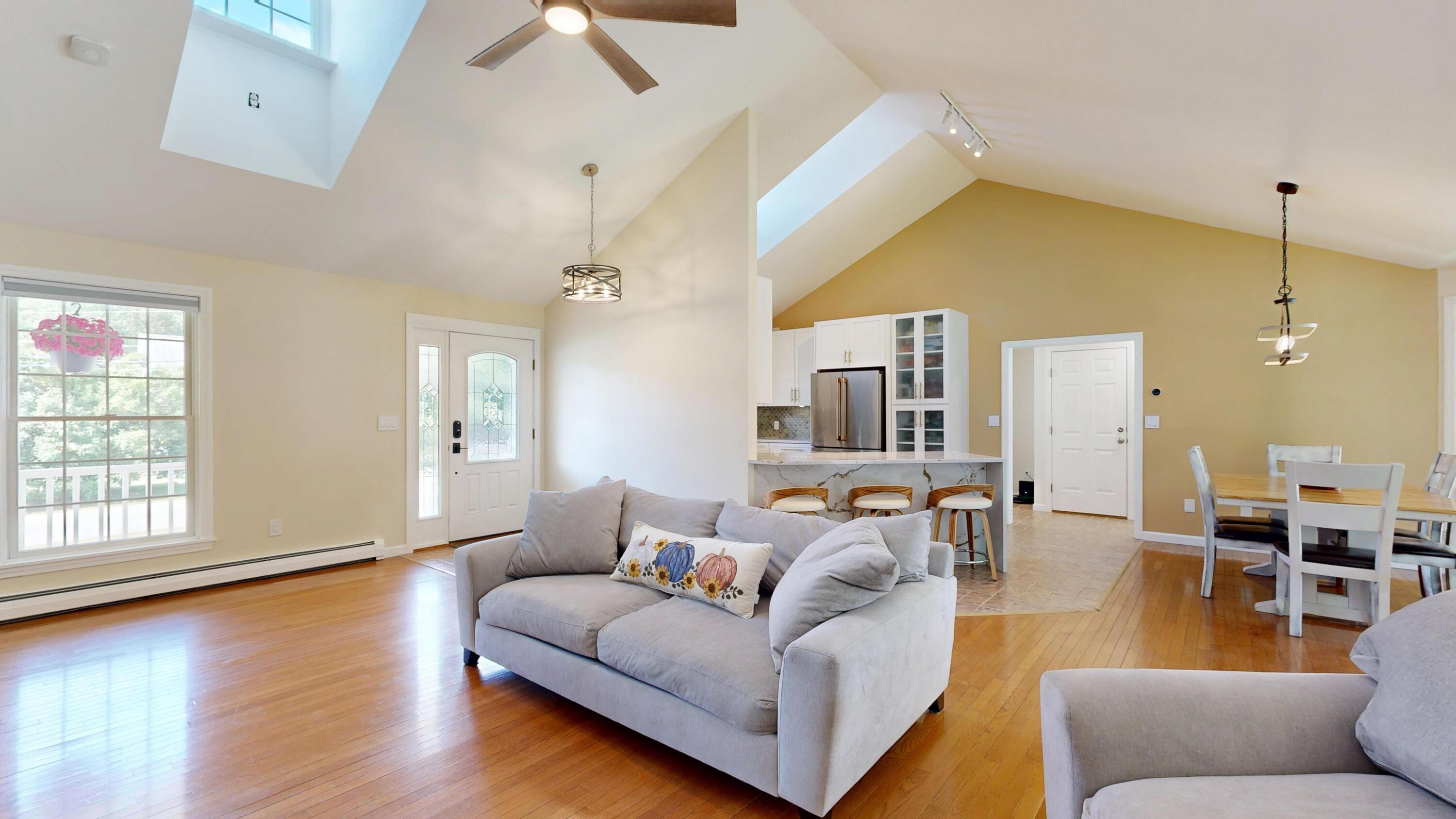 33 Waters Edge Drive Property Photo 12