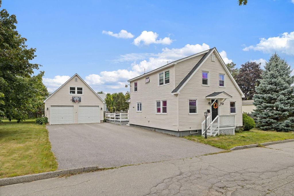 22 Raymond Street Property Photo 1