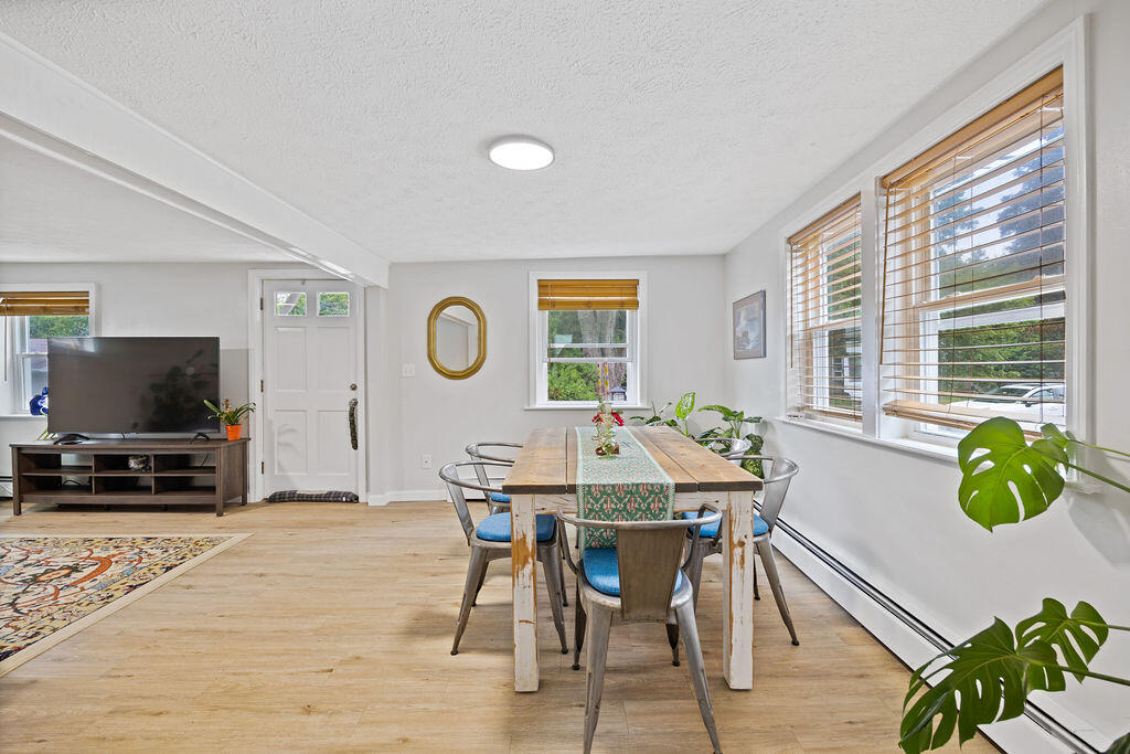 22 Raymond Street Property Photo 6