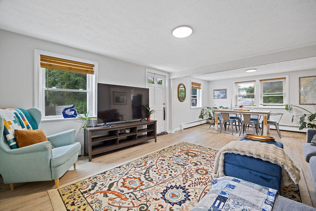 22 Raymond Street Property Photo 9