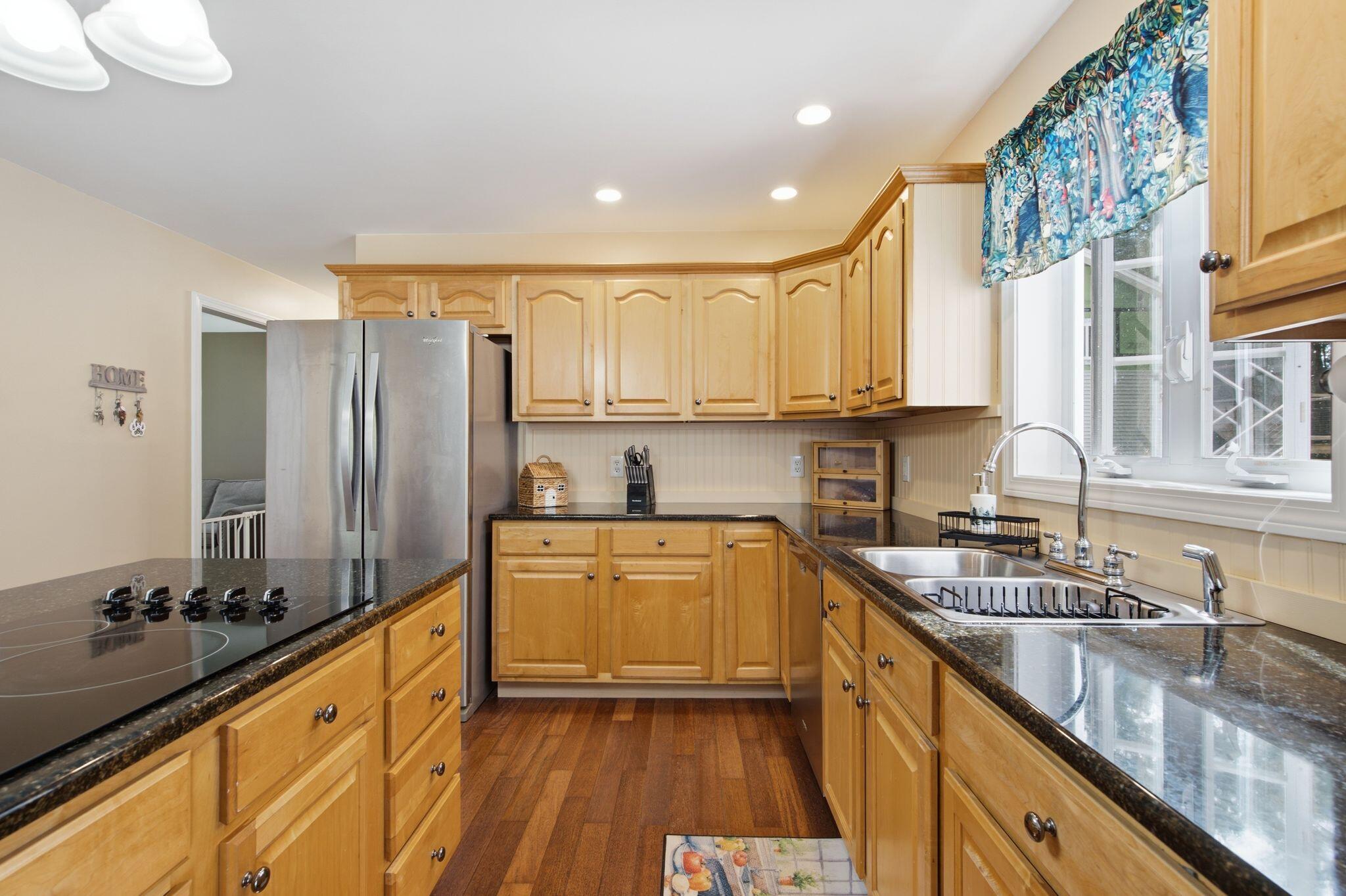 64 River Road Property Photo 18