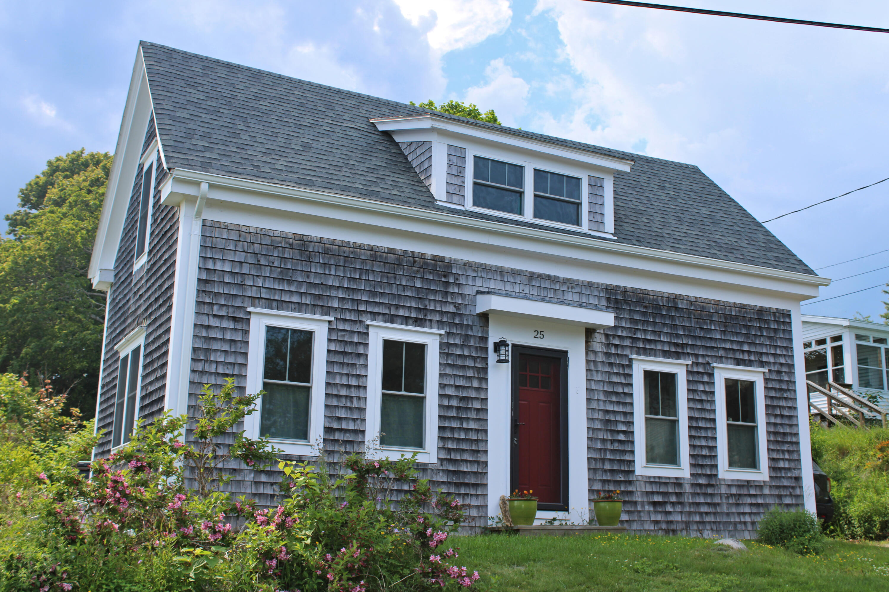 25 Church Street Property Photo 1