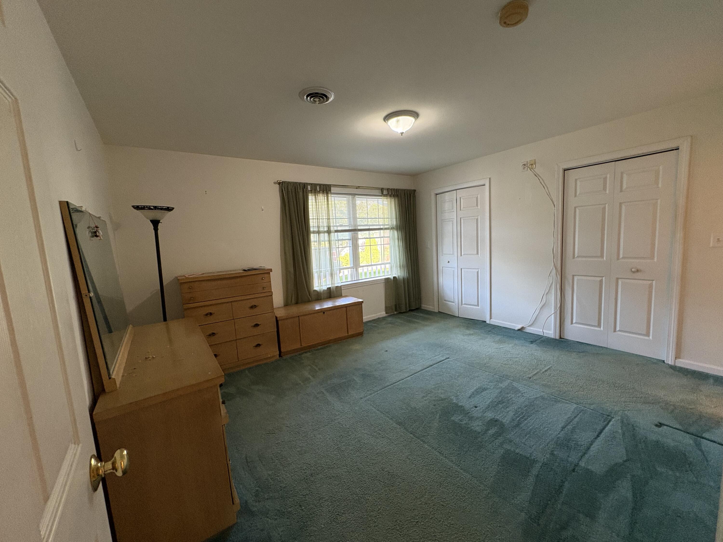 20 Spring Pond Circle Property Photo 7