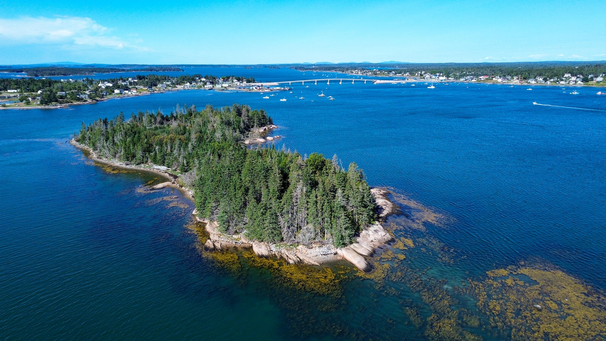 0 French House Island Property Photo 2