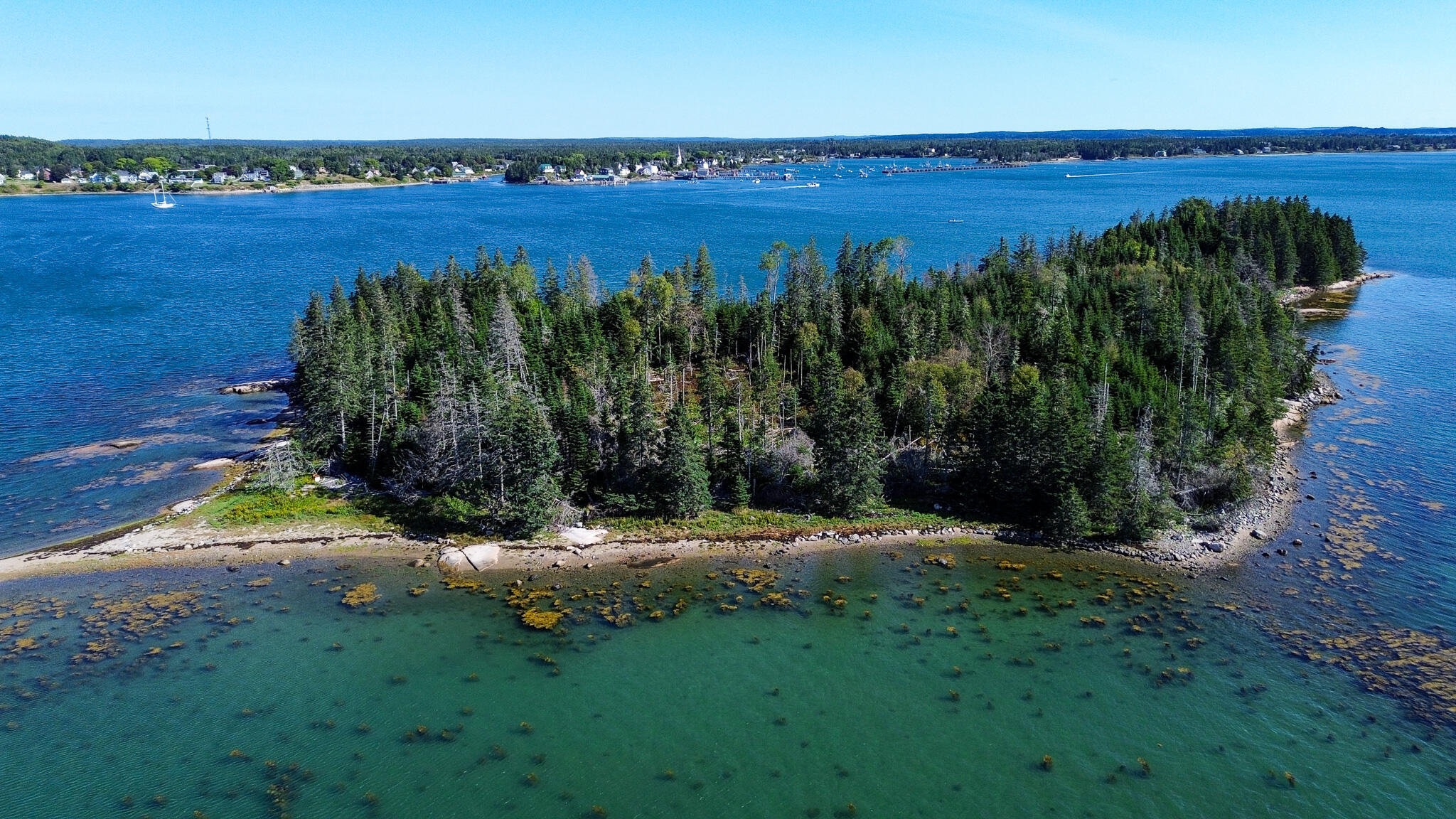 0 French House Island Property Photo 12